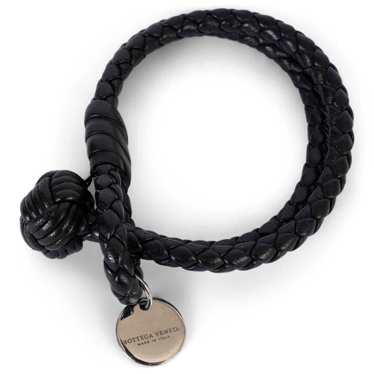 BOTTEGA VENETA black leather INTRECCIATO Double Bracelet In Excellent Condition For Sale In Zürich, CH