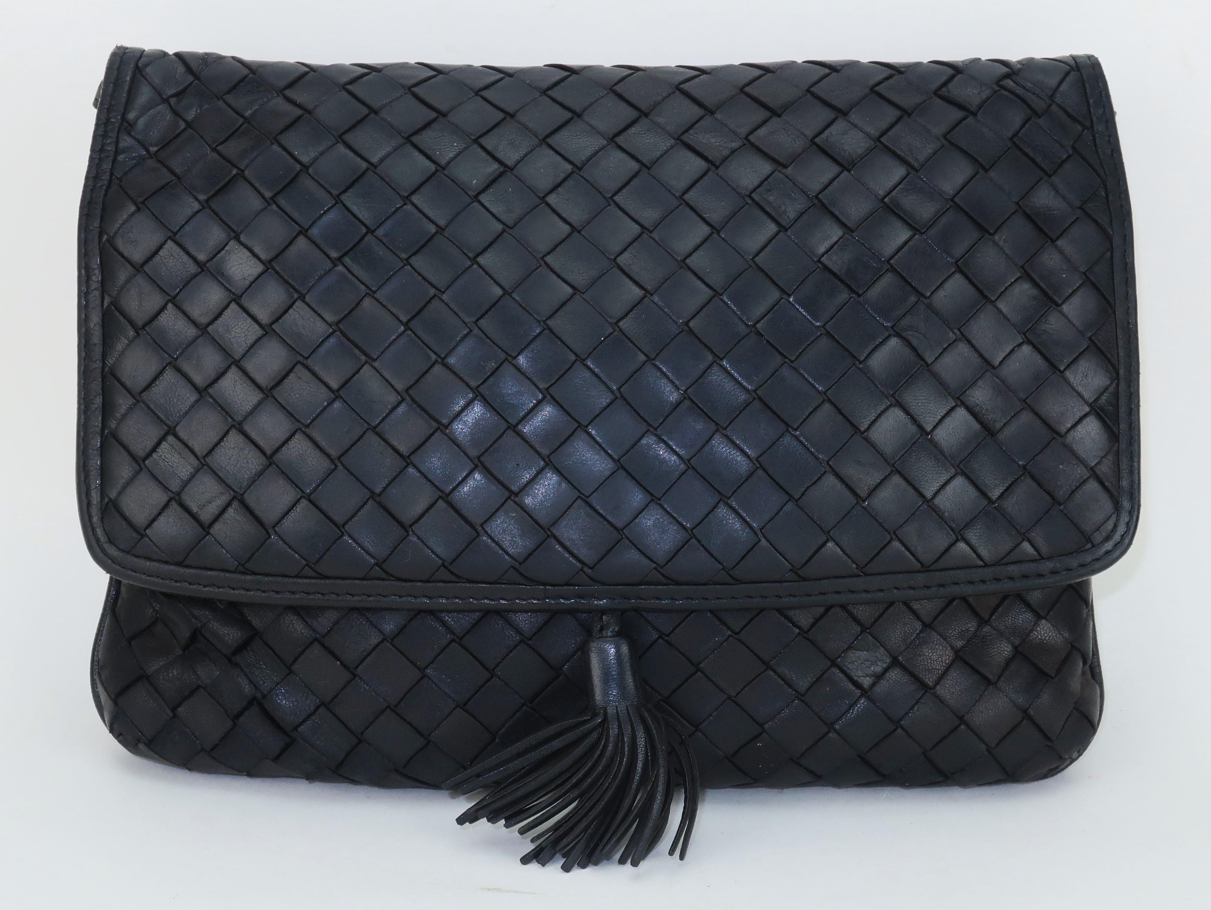 When your own initials are enough' ... such is the philosophy of the Italian fashion house, Bottega Veneta.  Bottega's unique 'intrecciato' woven leather design speaks volumes about style and quality without the necessity of a logo.  This youthful