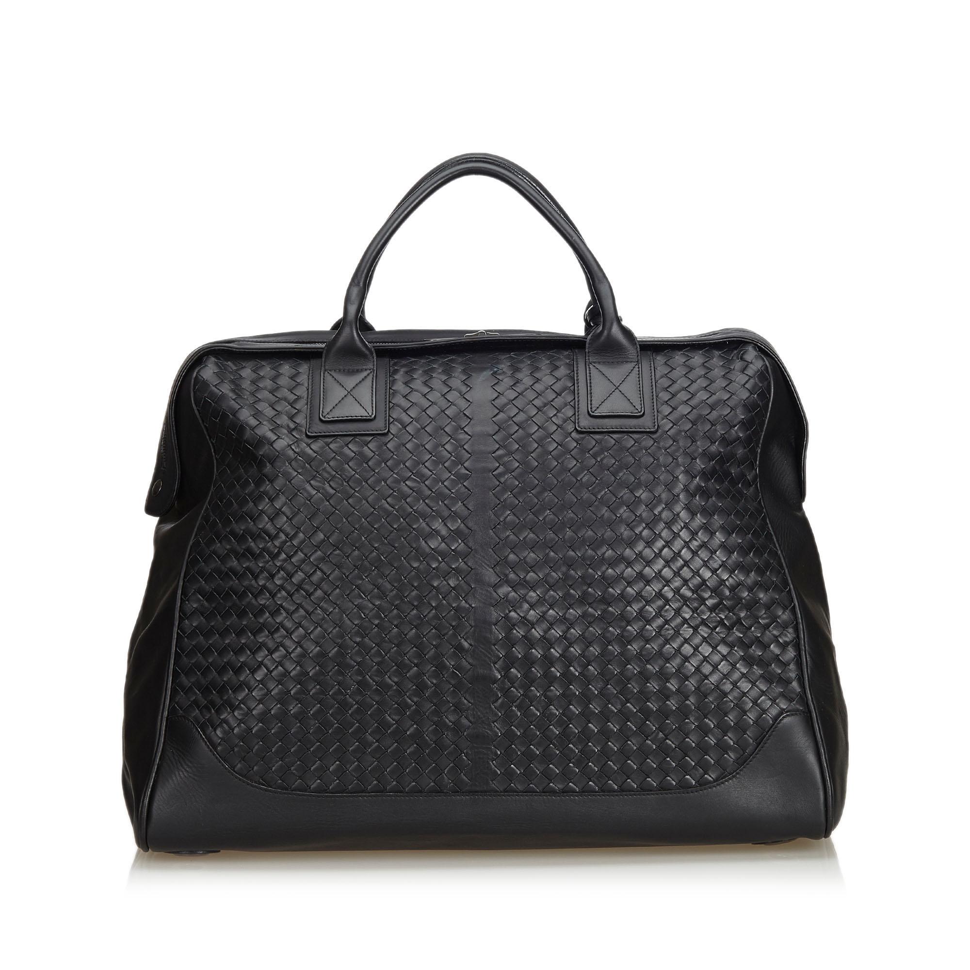 Bottega Veneta Black  Leather Intrecciato Weekender Italy w/ Dust Bag In Good Condition For Sale In Orlando, FL