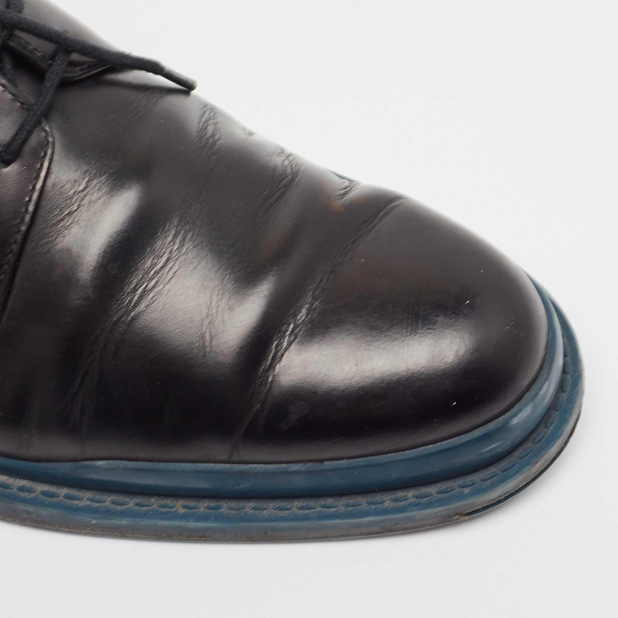Bottega Veneta Derby in pelle nera con lacci taglia 44 in vendita 3