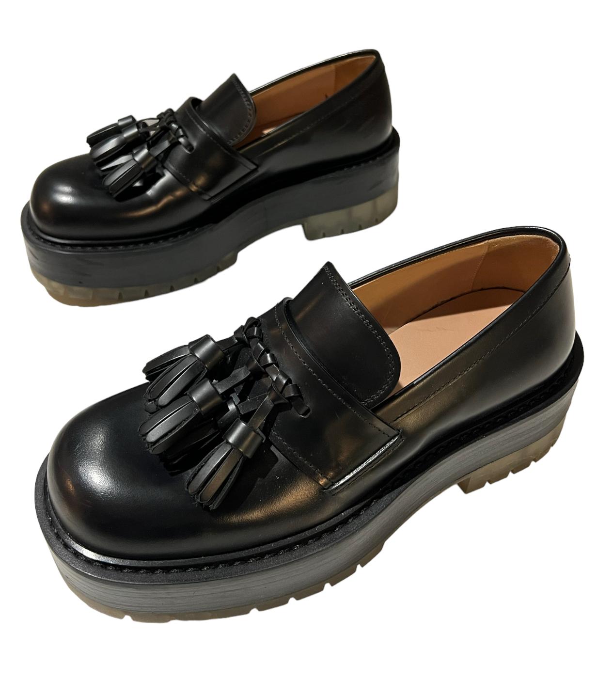 Bottega Veneta Black Leather Loafer Shoes, Size 40 In Good Condition For Sale In Beverly Hills, CA
