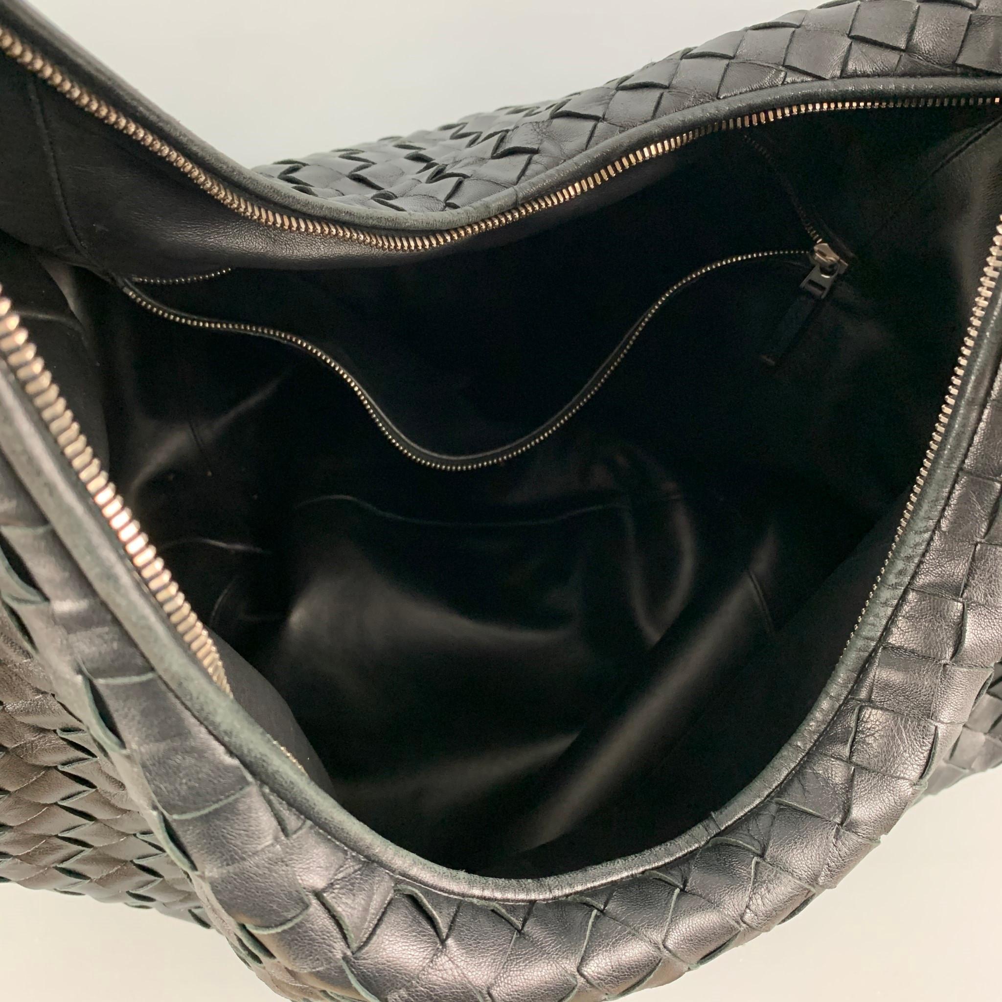Women's BOTTEGA VENETA Black Leather Maxi Inrecciato Jodie Handbag