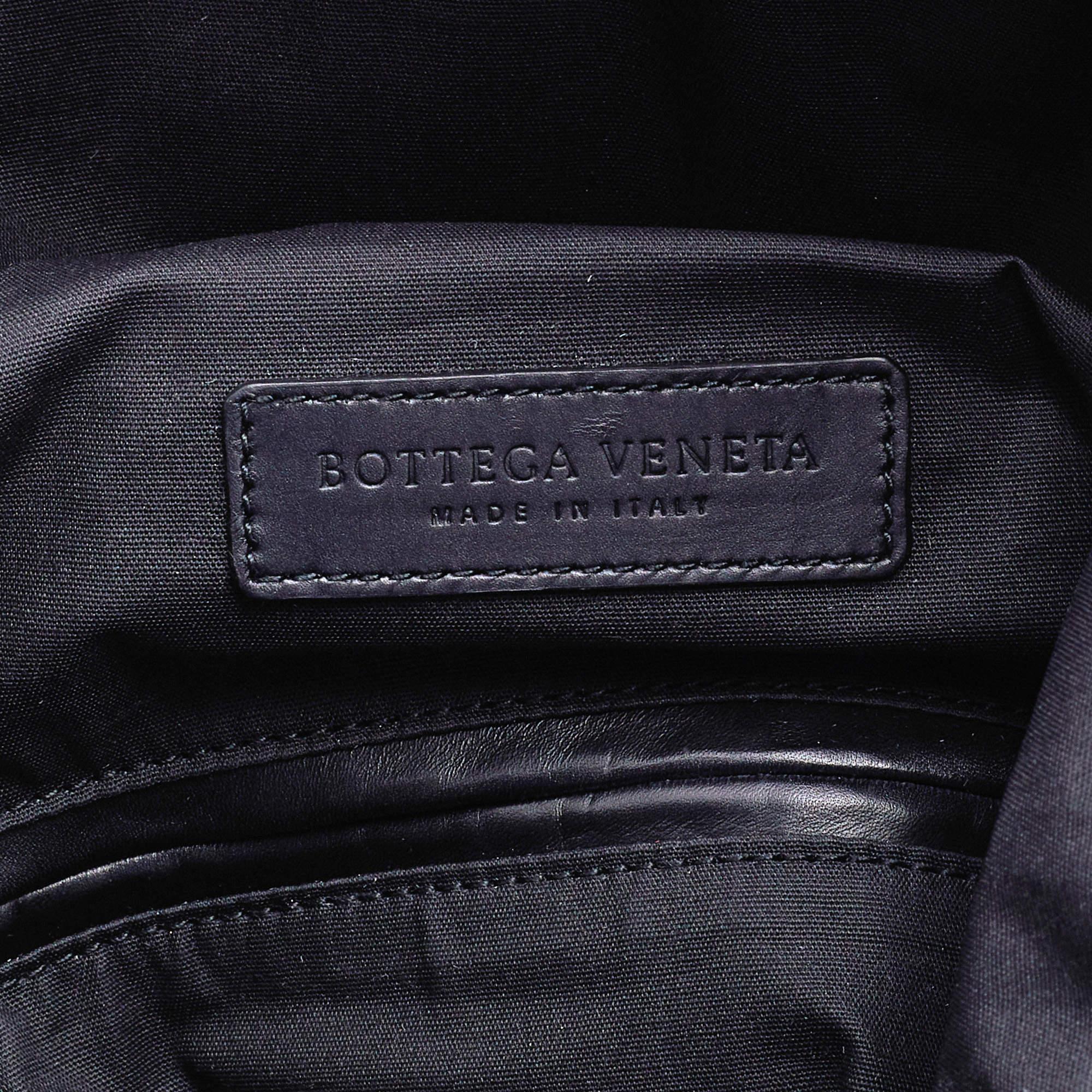 Bottega Veneta Black Leather Messenger Bag 7