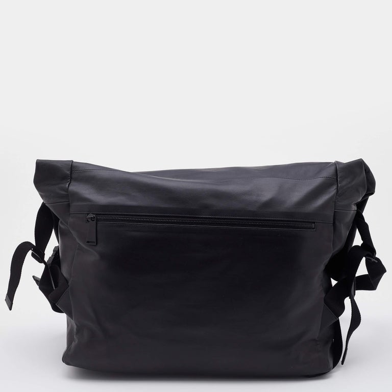 Bottega Veneta Black Leather Messenger Bag at 1stDibs