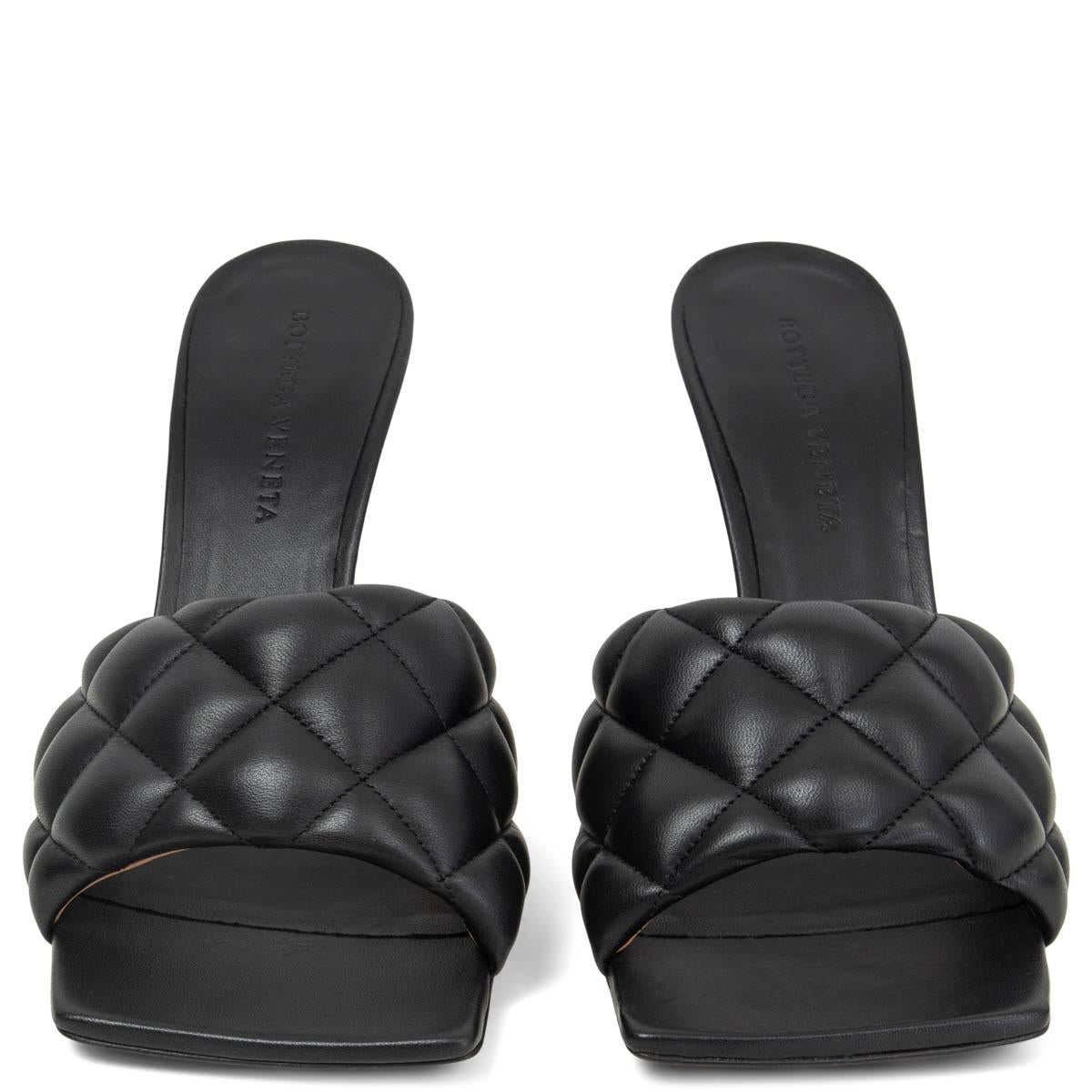 100% authentic Bottega Veneta padded mule sandals in black smooth leather. Brand new. Come with dust bag. 

Measurements
Imprinted Size	39
Shoe Size	39
Inside Sole	26cm (10.1in)
Width	8cm (3.1in)
Heel	10cm (3.9in)

All our listings include only the