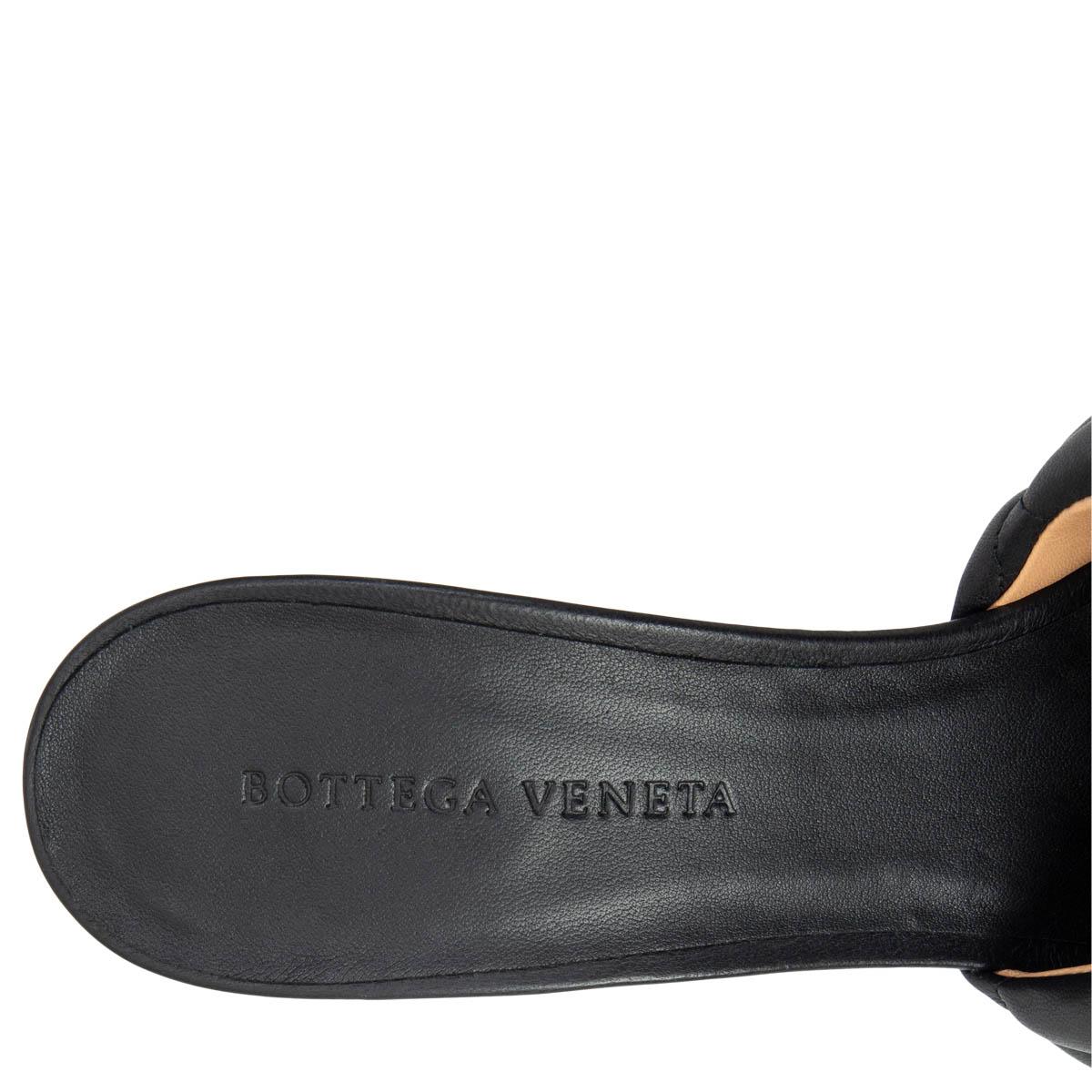 Black BOTTEGA VENETA black leather PADDED MULE Sandals Shoes 39 For Sale