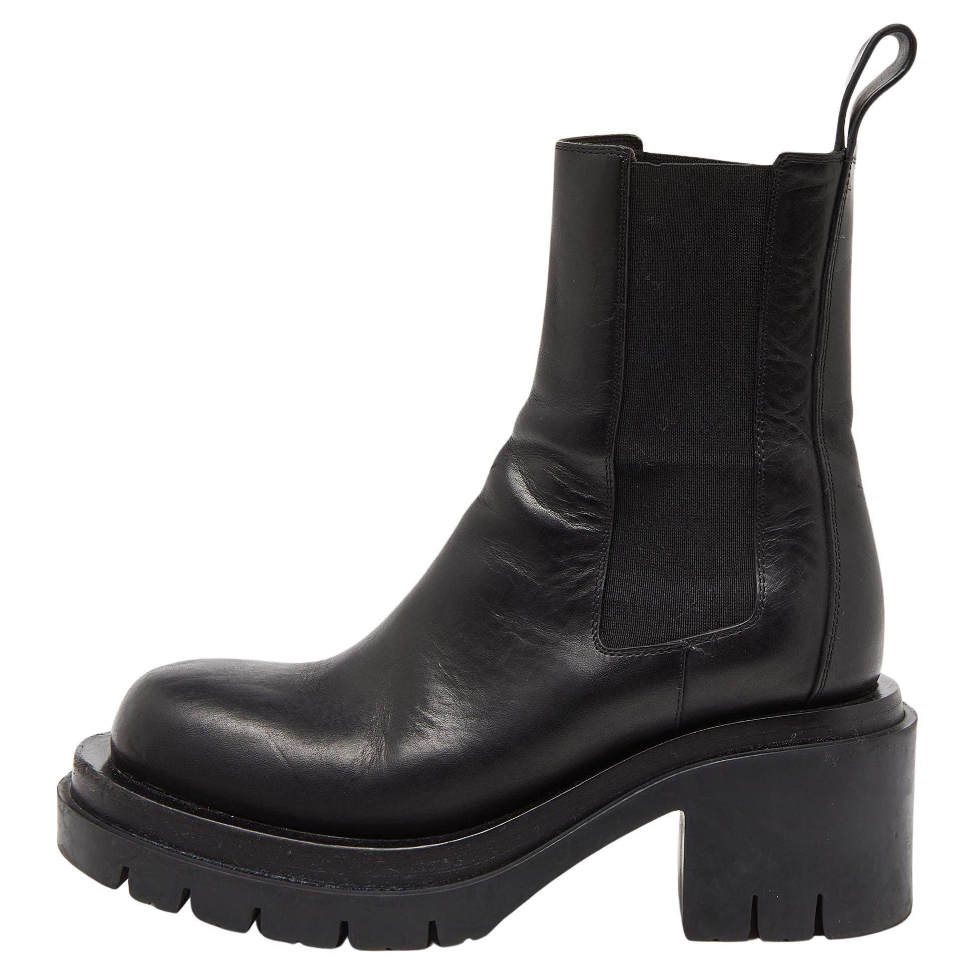 Bottega Veneta Black Leather Platform Chelsea Boots Size