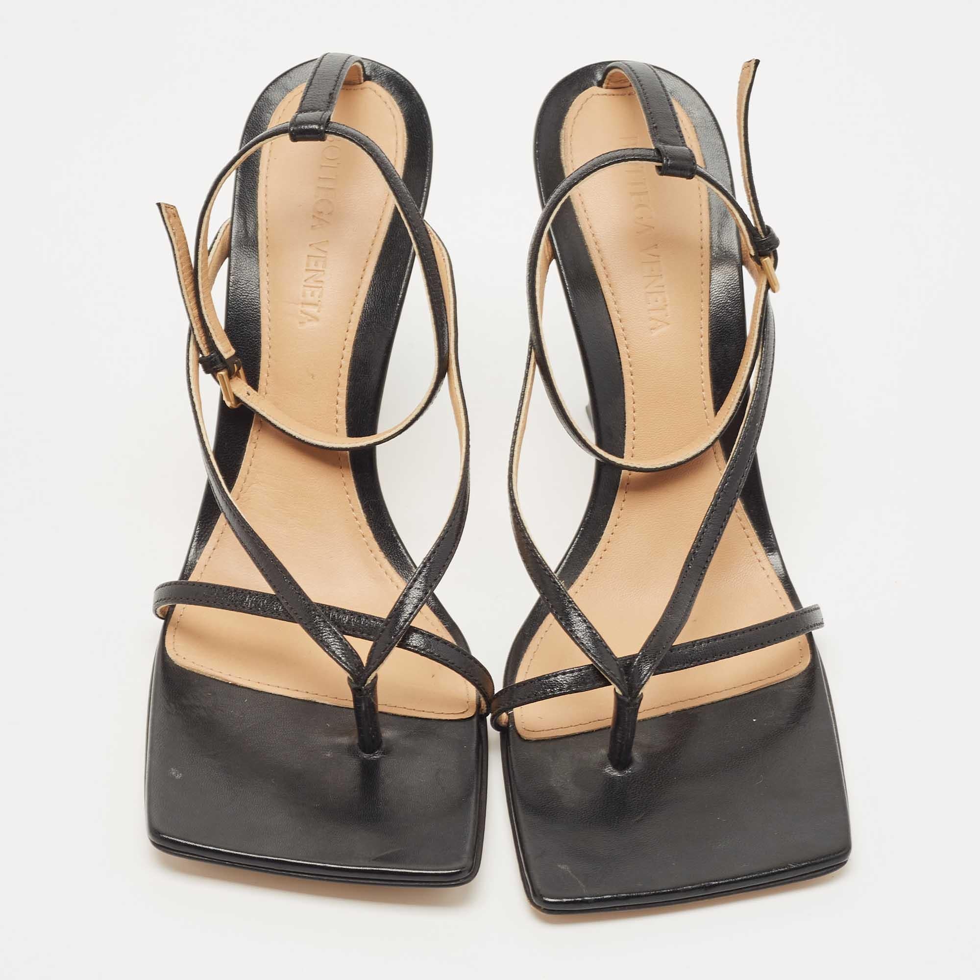 Women's Bottega Veneta Black Leather Stretch Square Ankle Strap Sandals