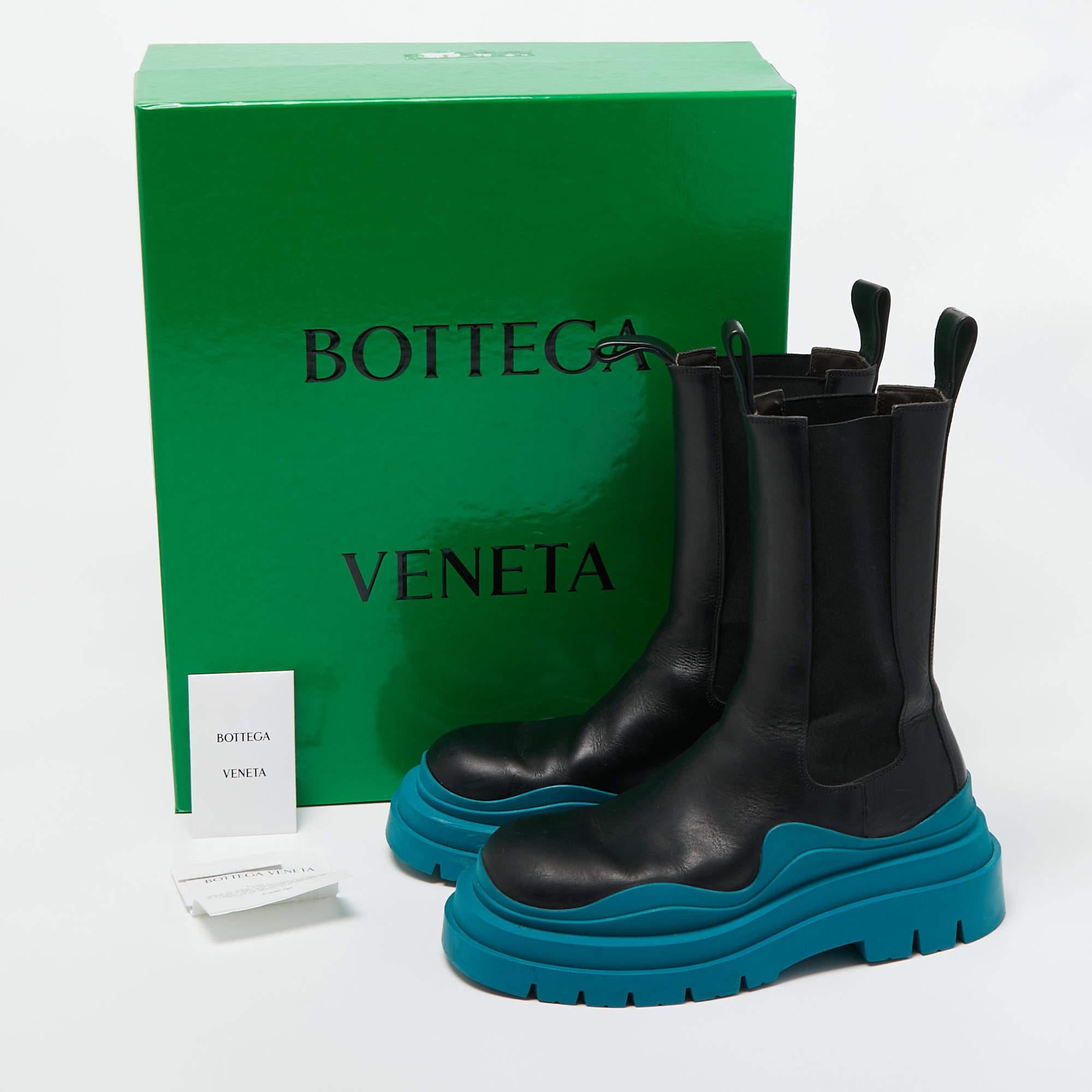 Bottega Veneta Black Leather Tire Chelsea Boots Size 38 For Sale 5