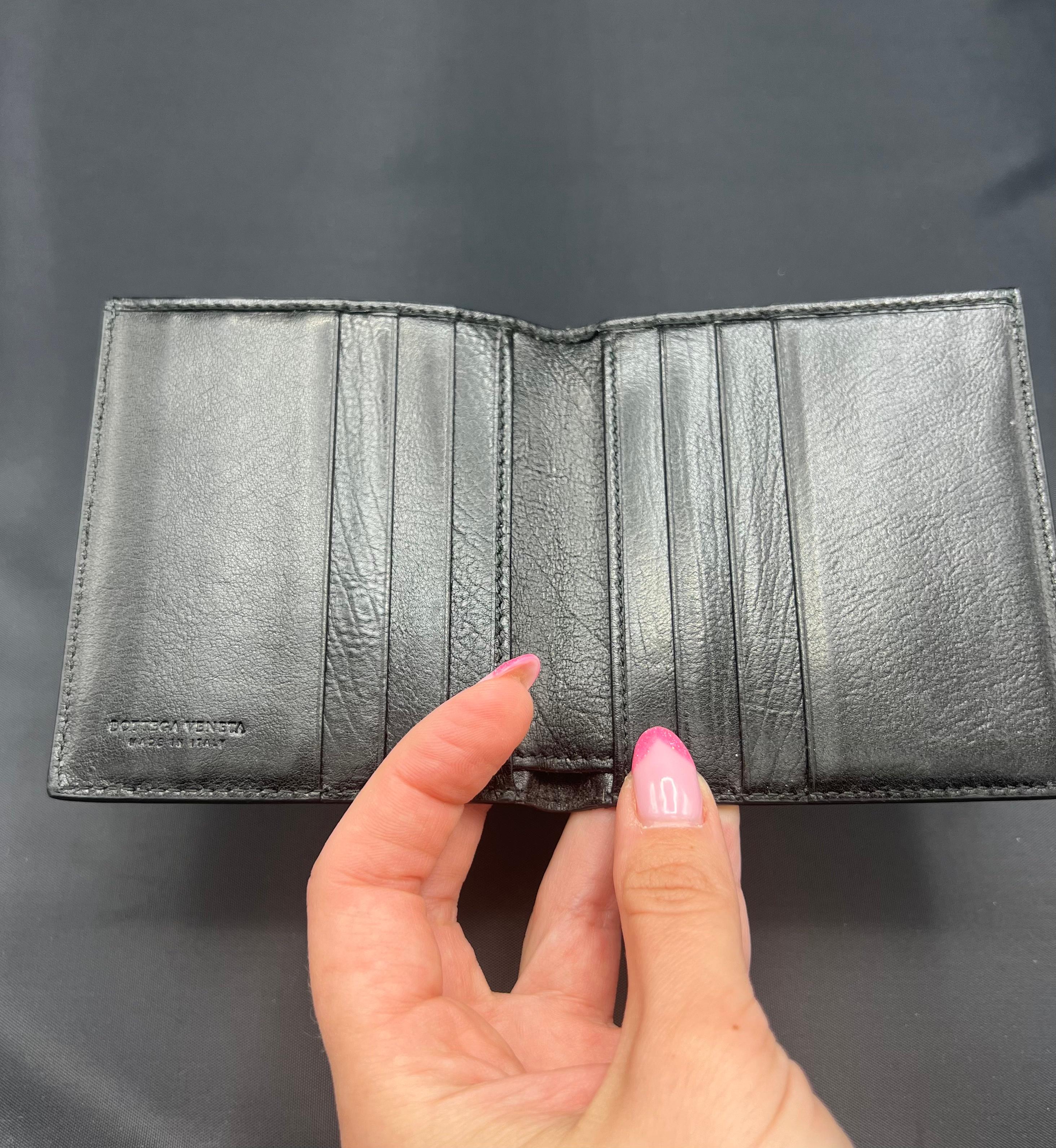 Portemonnaie aus schwarzem Leder von Bottega Veneta  im Angebot 3