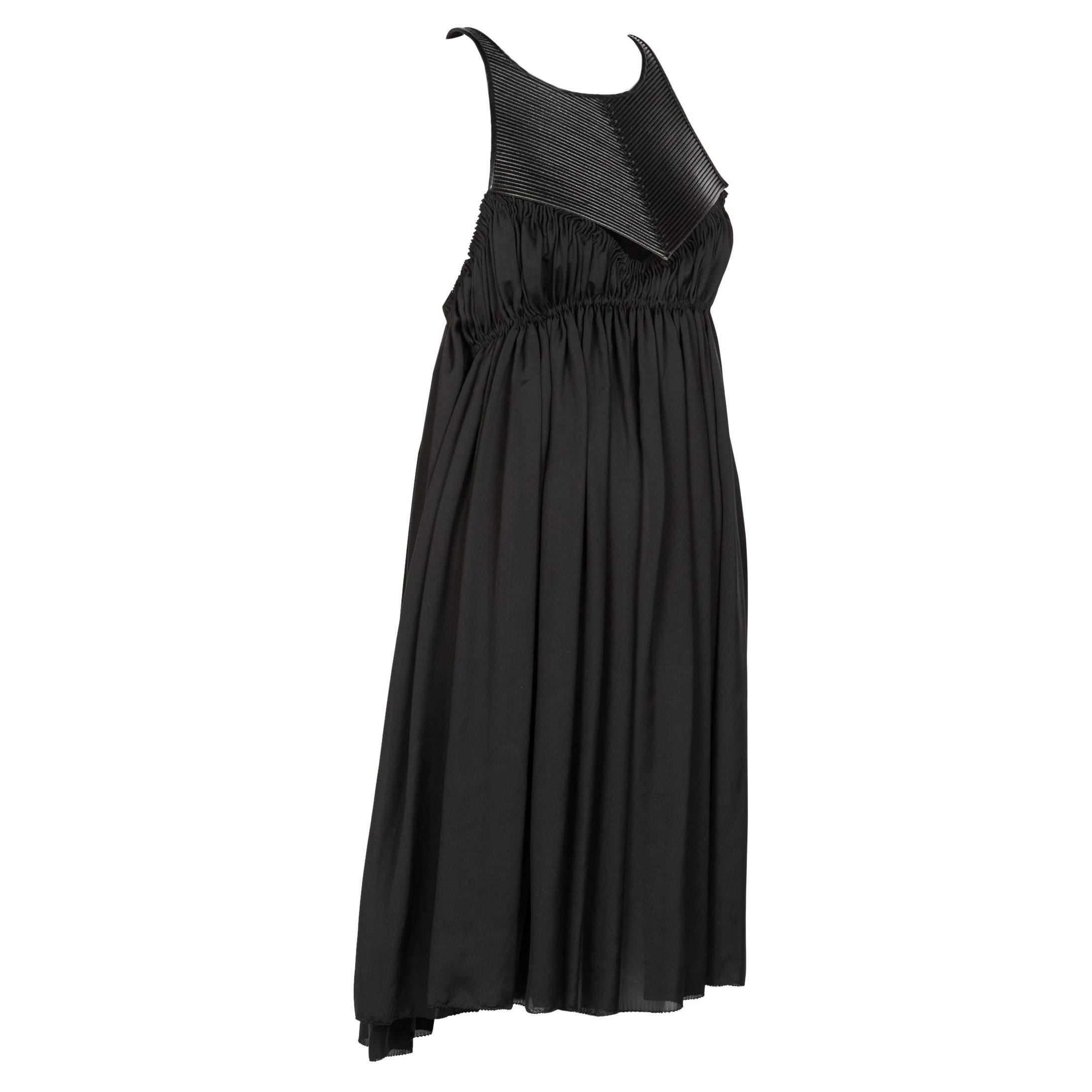 Bottega Veneta Abito in seta con carré in pelle nera, Passerella 2008 in vendita