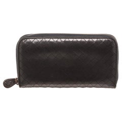 Bottega Veneta Black Leather Zippy Wallet with material leather, gold-tone