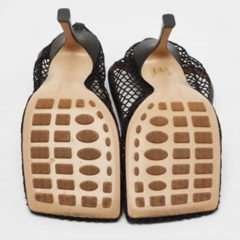 Bottega Veneta Pumps in maglia nera elasticizzata misura 38,5 in vendita 1