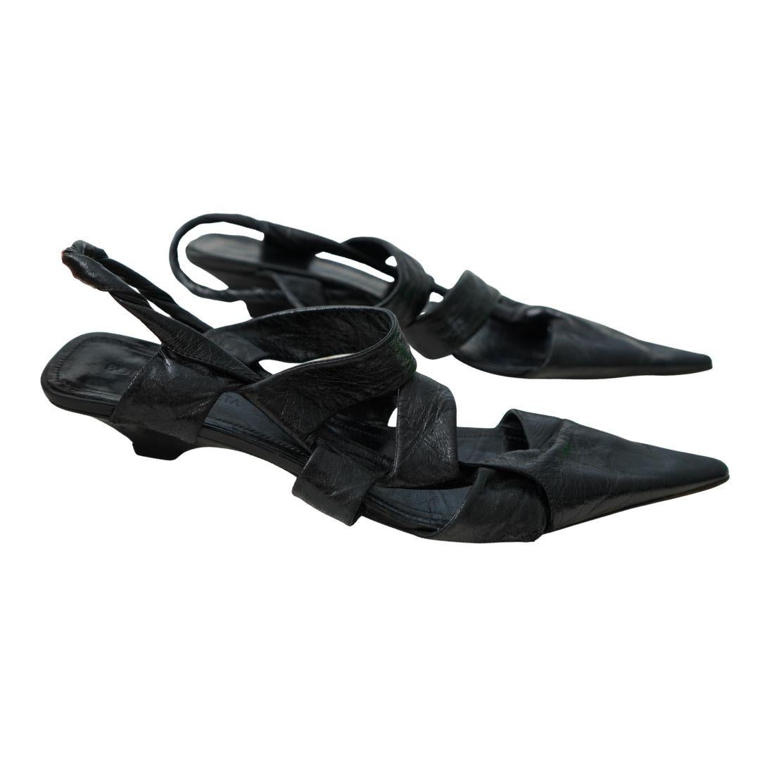 Bottega Veneta - Sandales à lanières en cuir nappa noir 39 en vente 1