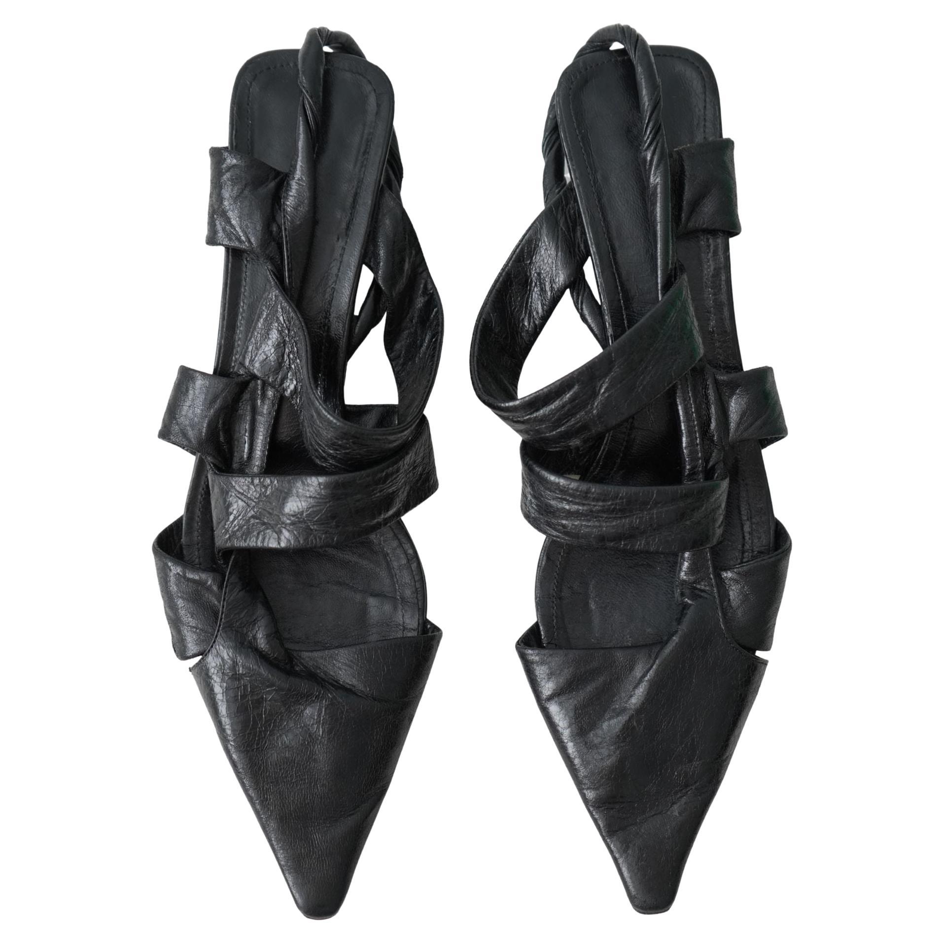 Bottega Veneta Sandali in nappa nera con cinturino 39