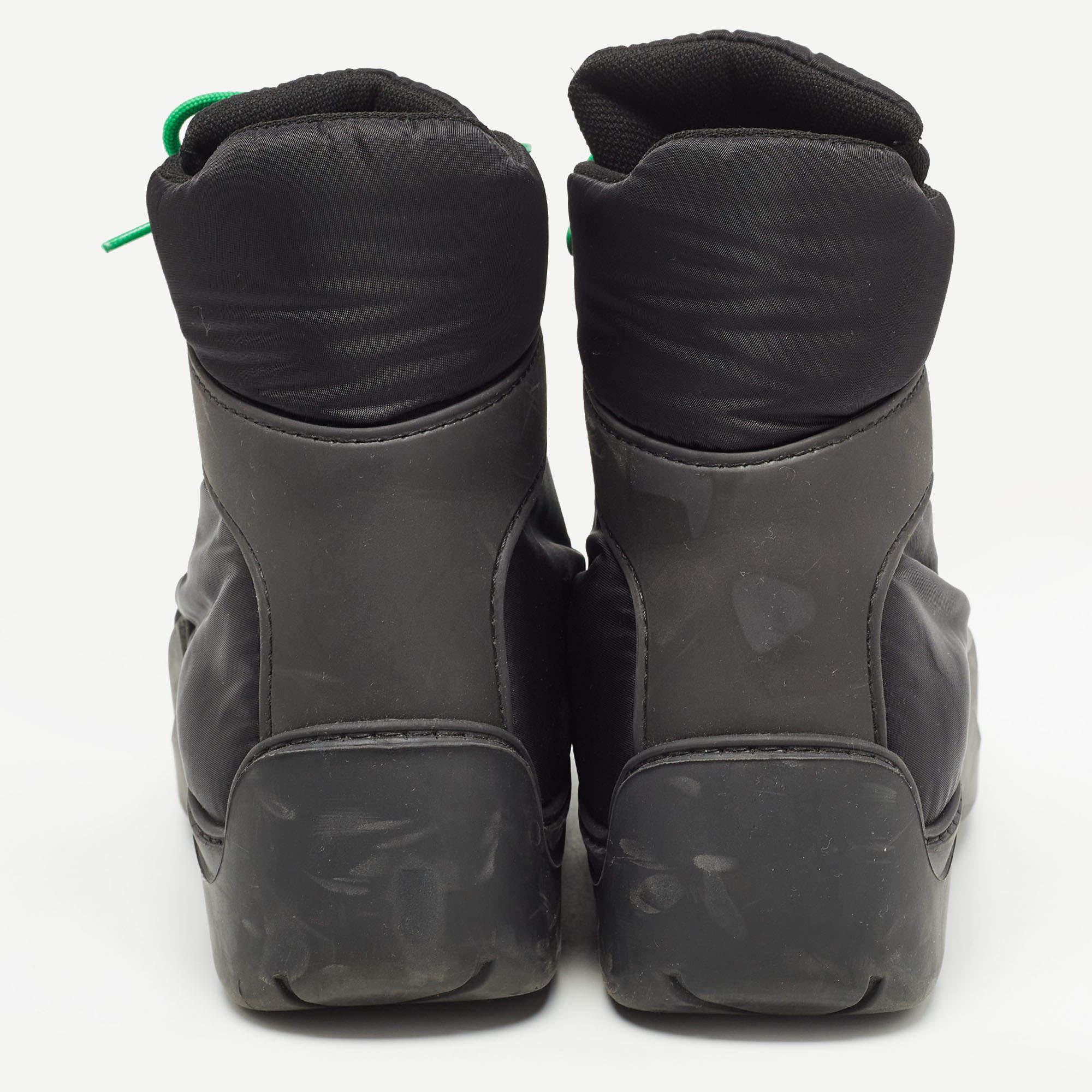 Bottega Veneta Black Nylon Puddle Bomber Boots Size 42 For Sale 2