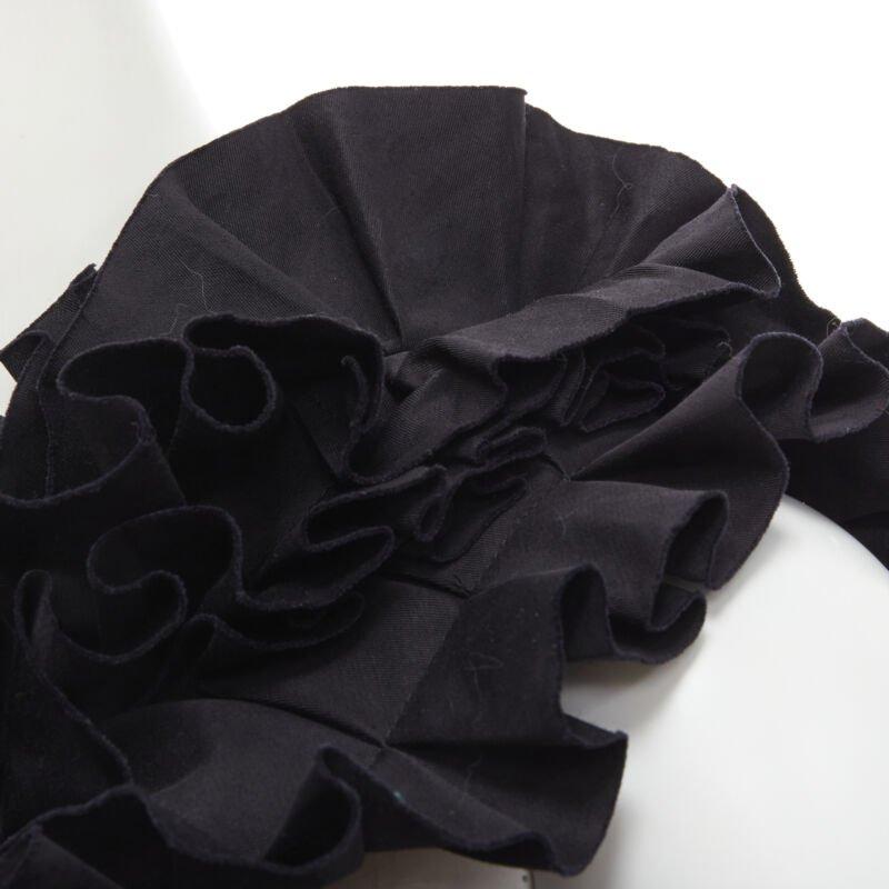 BOTTEGA VENETA schwarzes plissiertes Rüschen-Bustier-Top mit einer Schulterkorsett IT38 XS im Angebot 2