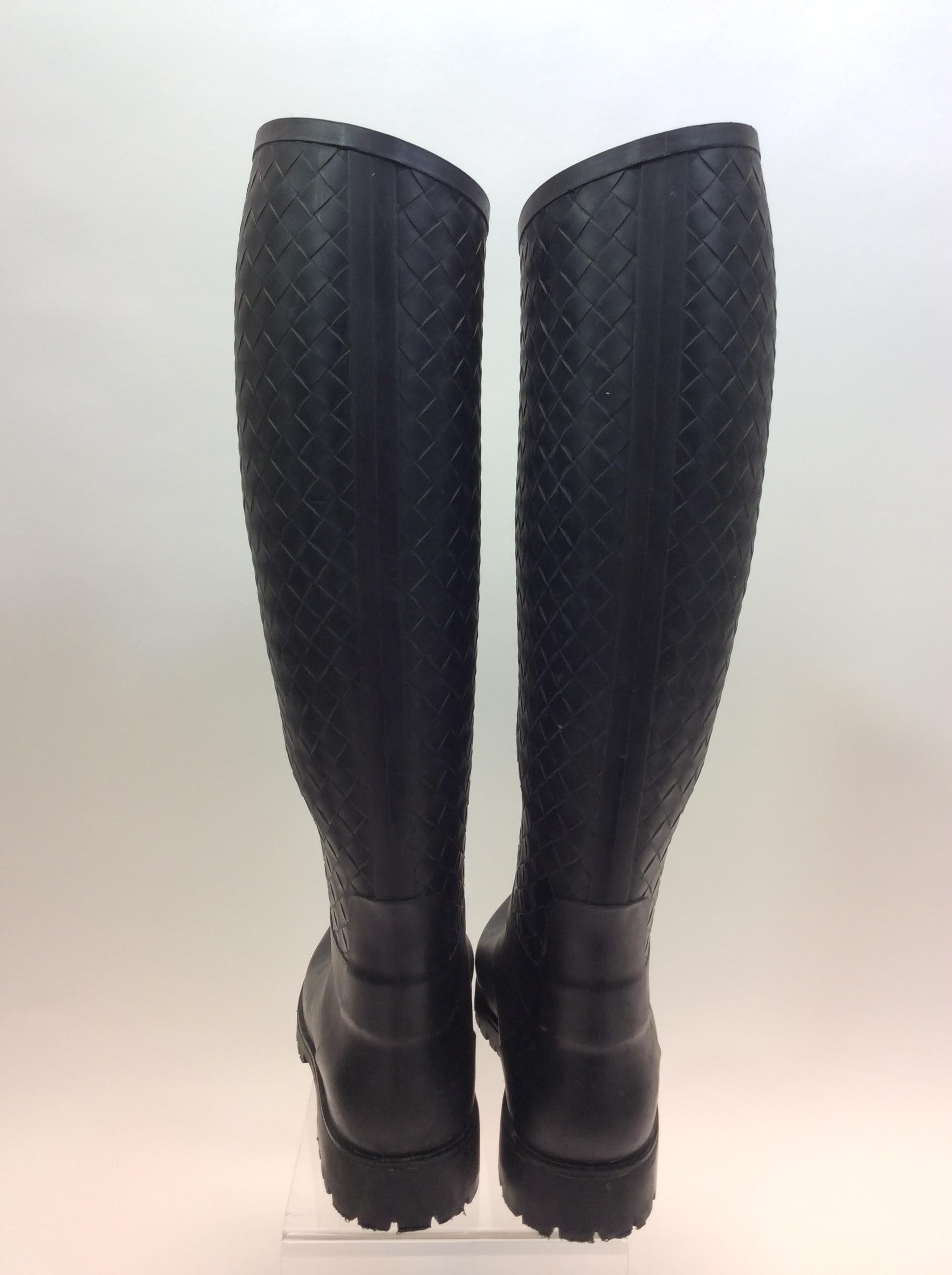 Bottega Veneta Black Rain Boots  In Good Condition For Sale In Narberth, PA