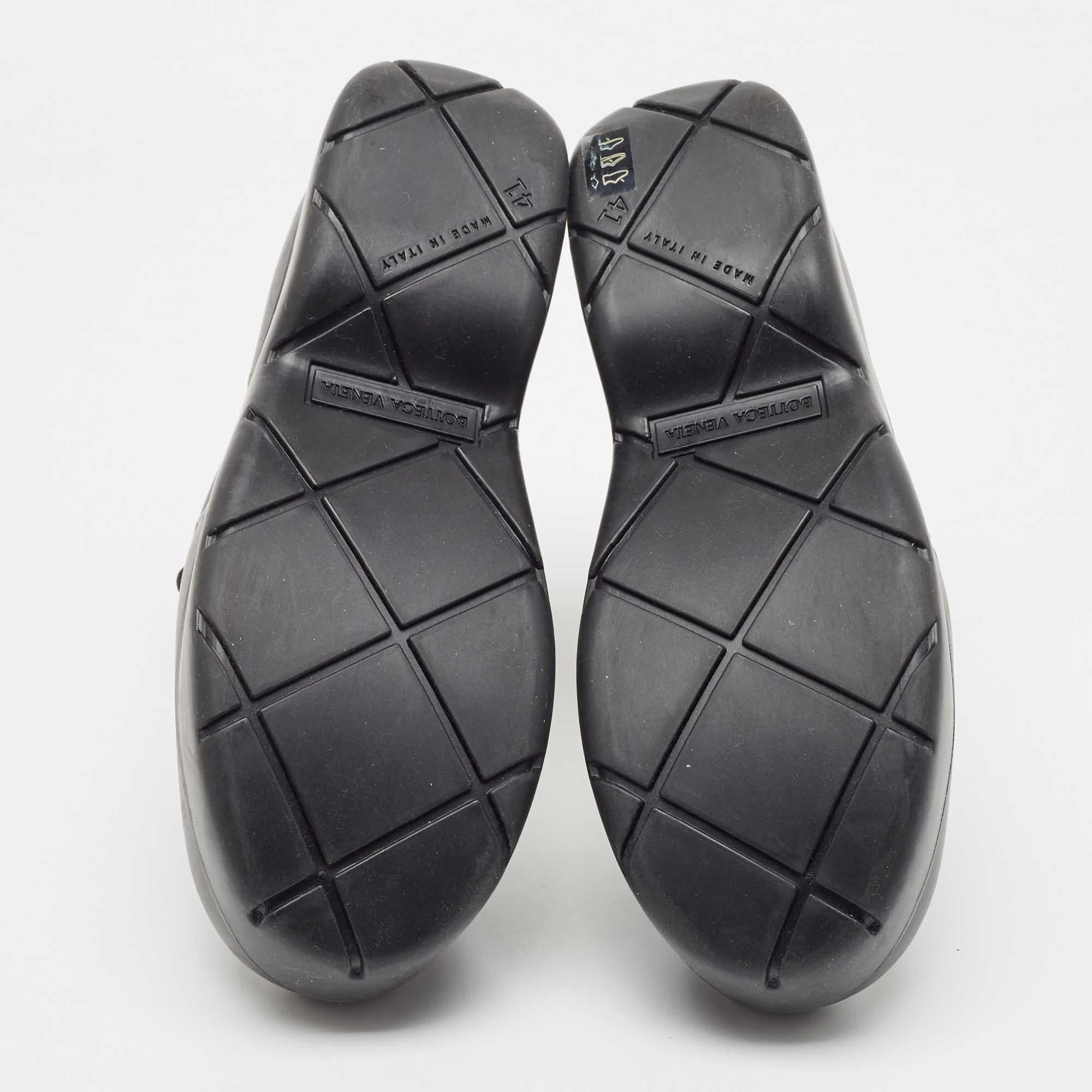 Bottega Veneta Black Rubber Lace Up Puddle Boots Size 41 For Sale 2