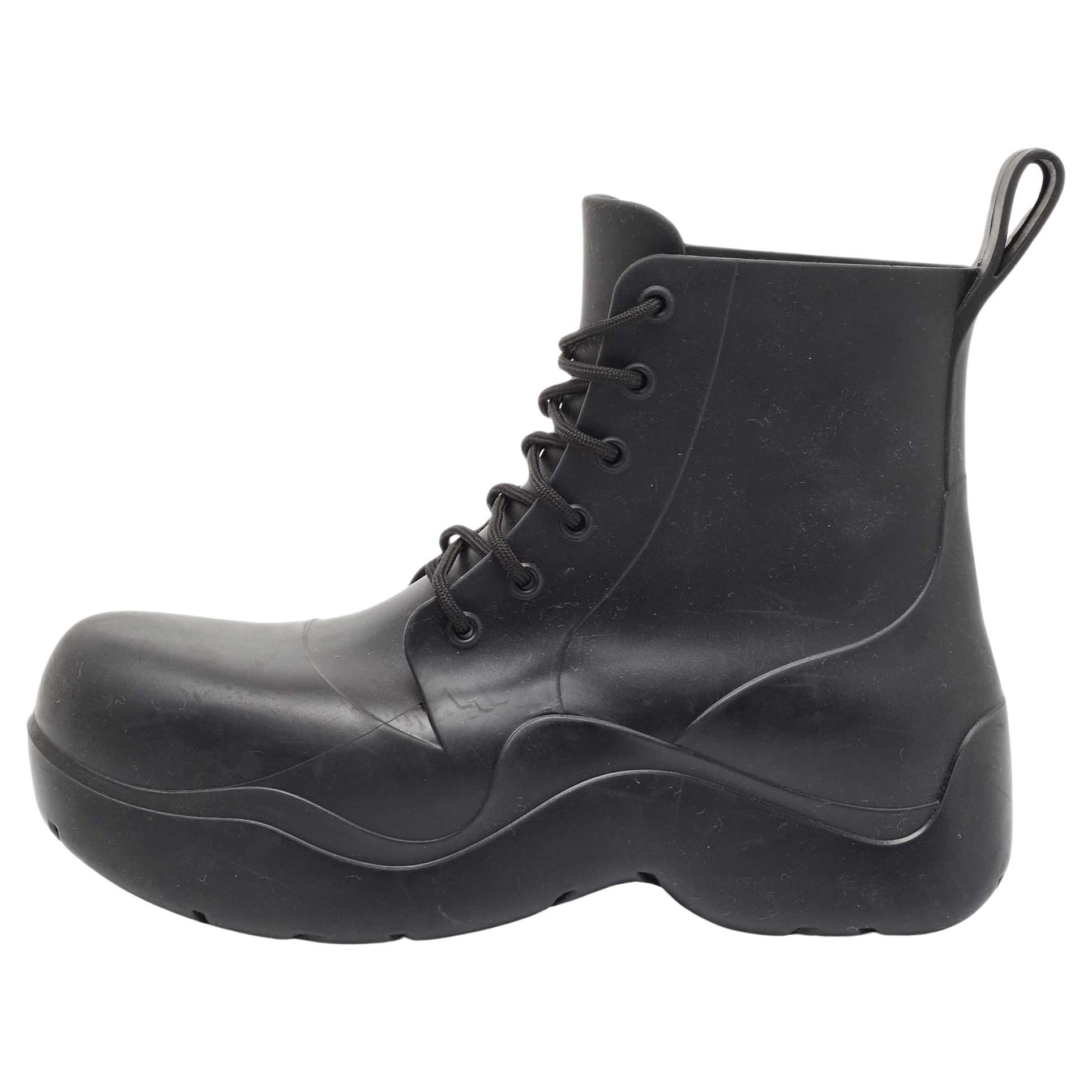 Bottega Veneta Black Rubber Lace Up Puddle Boots Size 41 For Sale