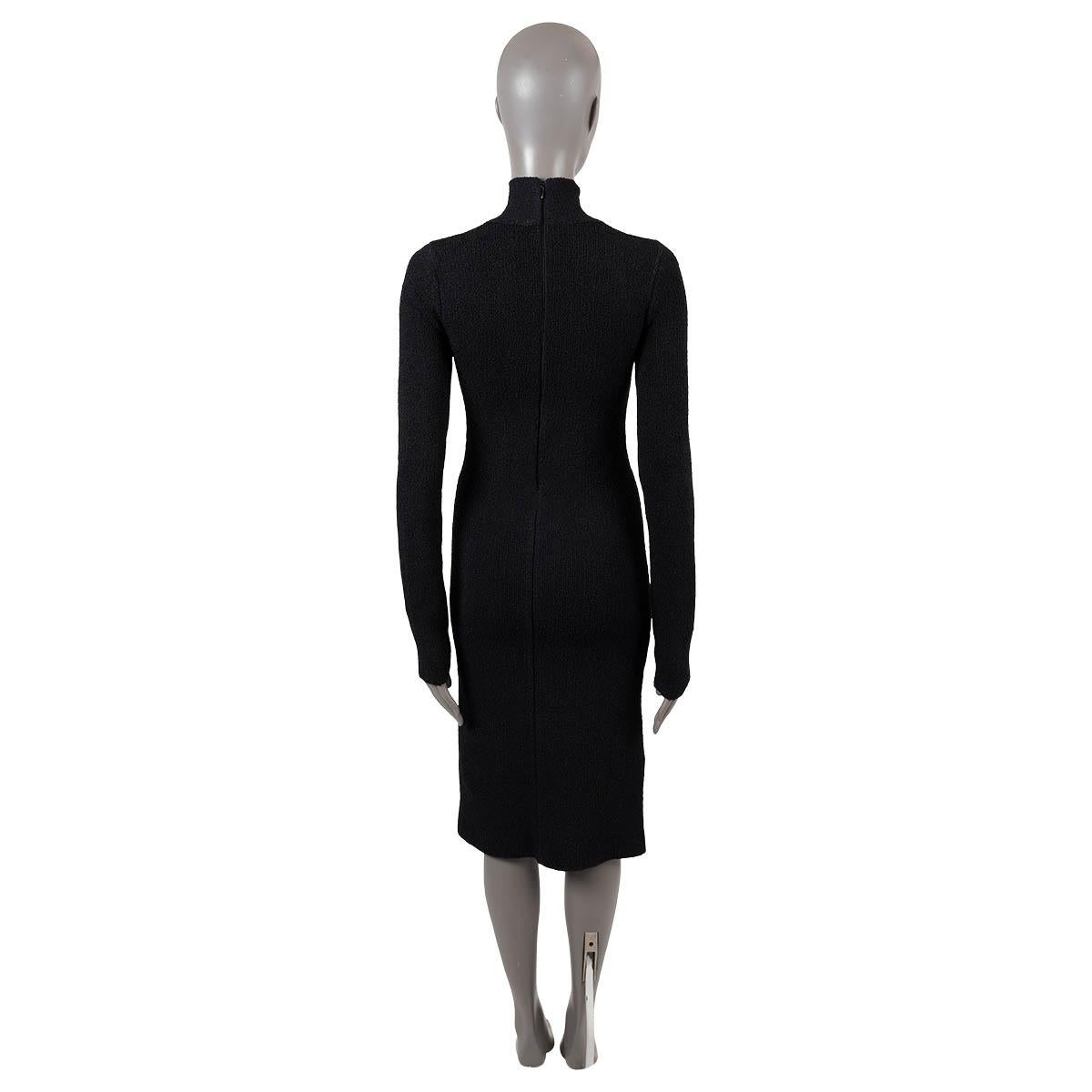 Noir BOTTEGA VENETA Robe noire en soie noire 2019 CHAIN TRIM TURTLENECK BOUCLE Robe 36 XS en vente