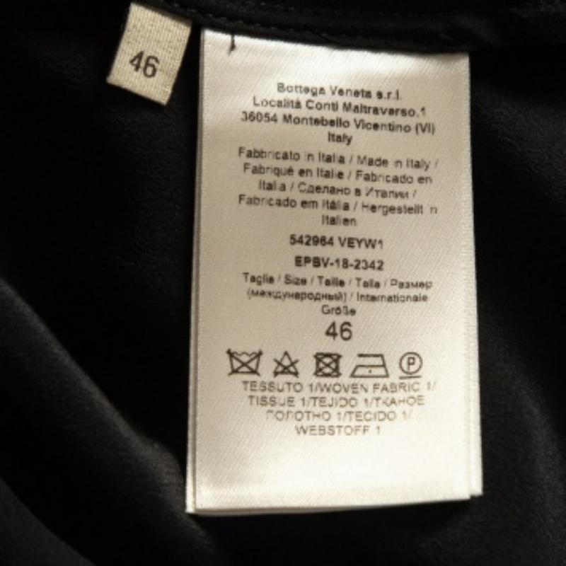 Donna Bottega Veneta - Vestito midi nero in misto seta con pizzo a pieghe L.L.A. in vendita