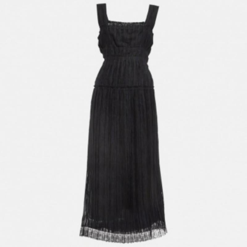 Bottega Veneta - Vestito midi nero in misto seta con pizzo a pieghe L.L.A. in vendita