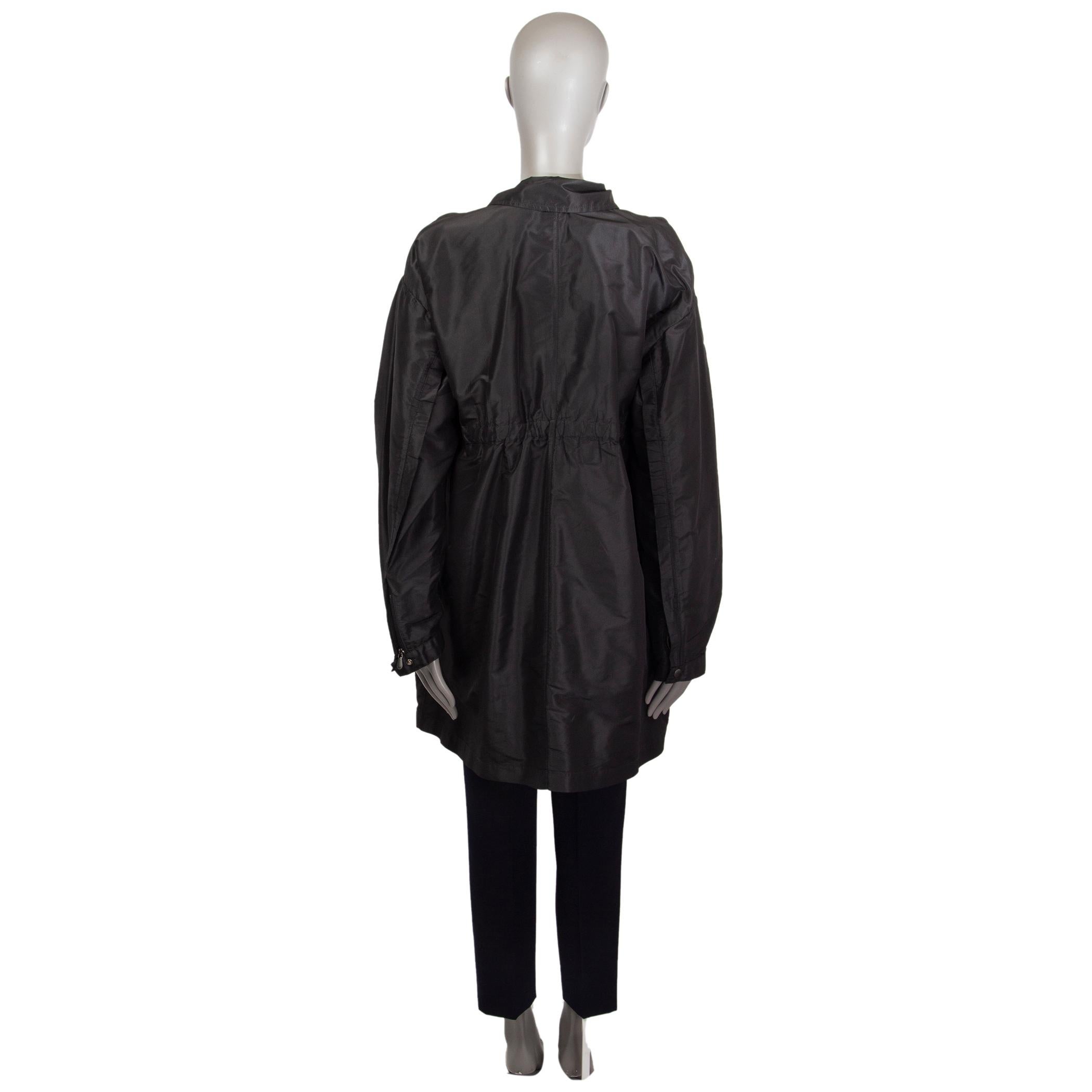 BOTTEGA VENETA black silk BUCKLE FRONT Coat Jacket 42 M In Excellent Condition For Sale In Zürich, CH