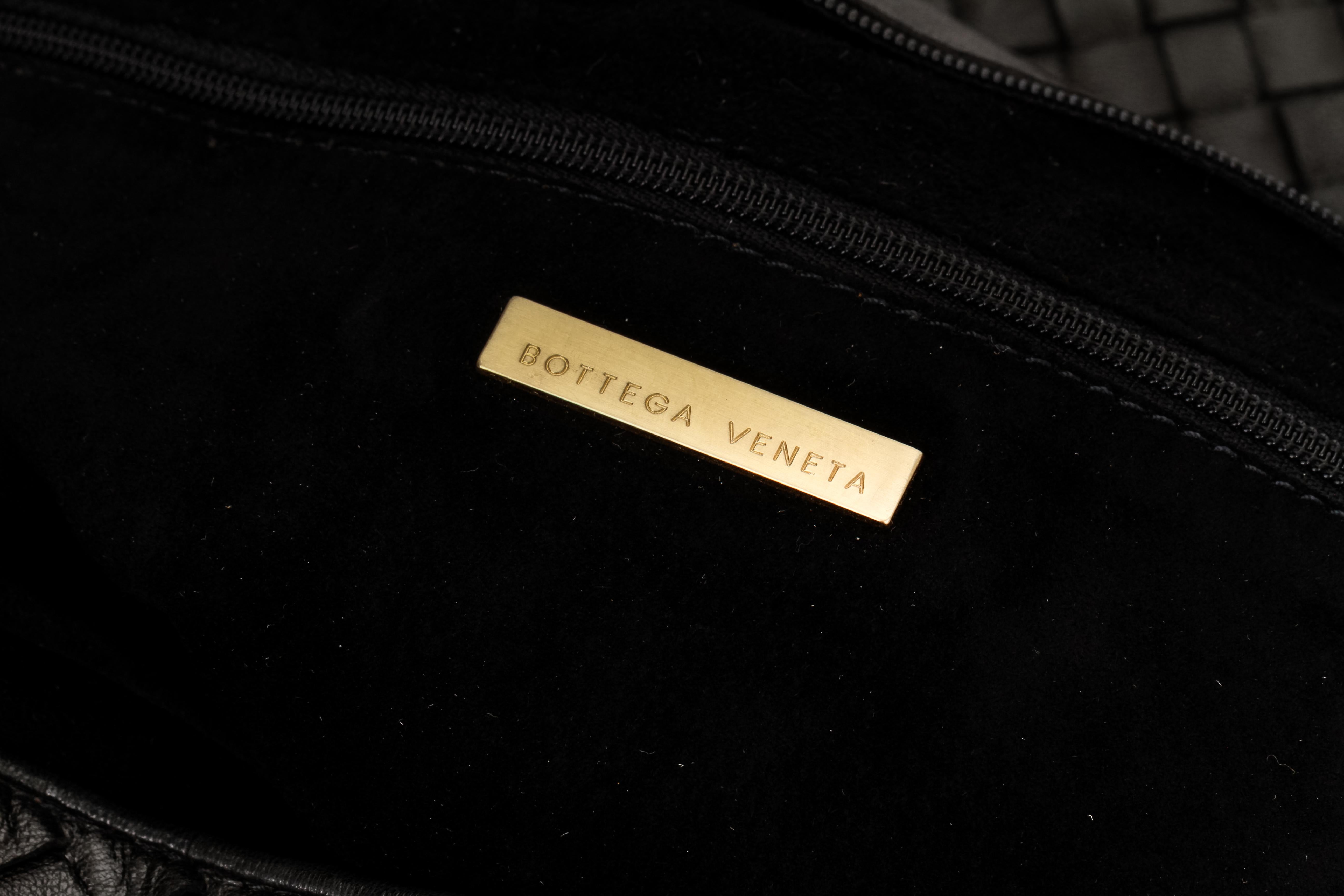 Bottega Veneta Borsa nera unisex in pelle Intrecciato XXL 1