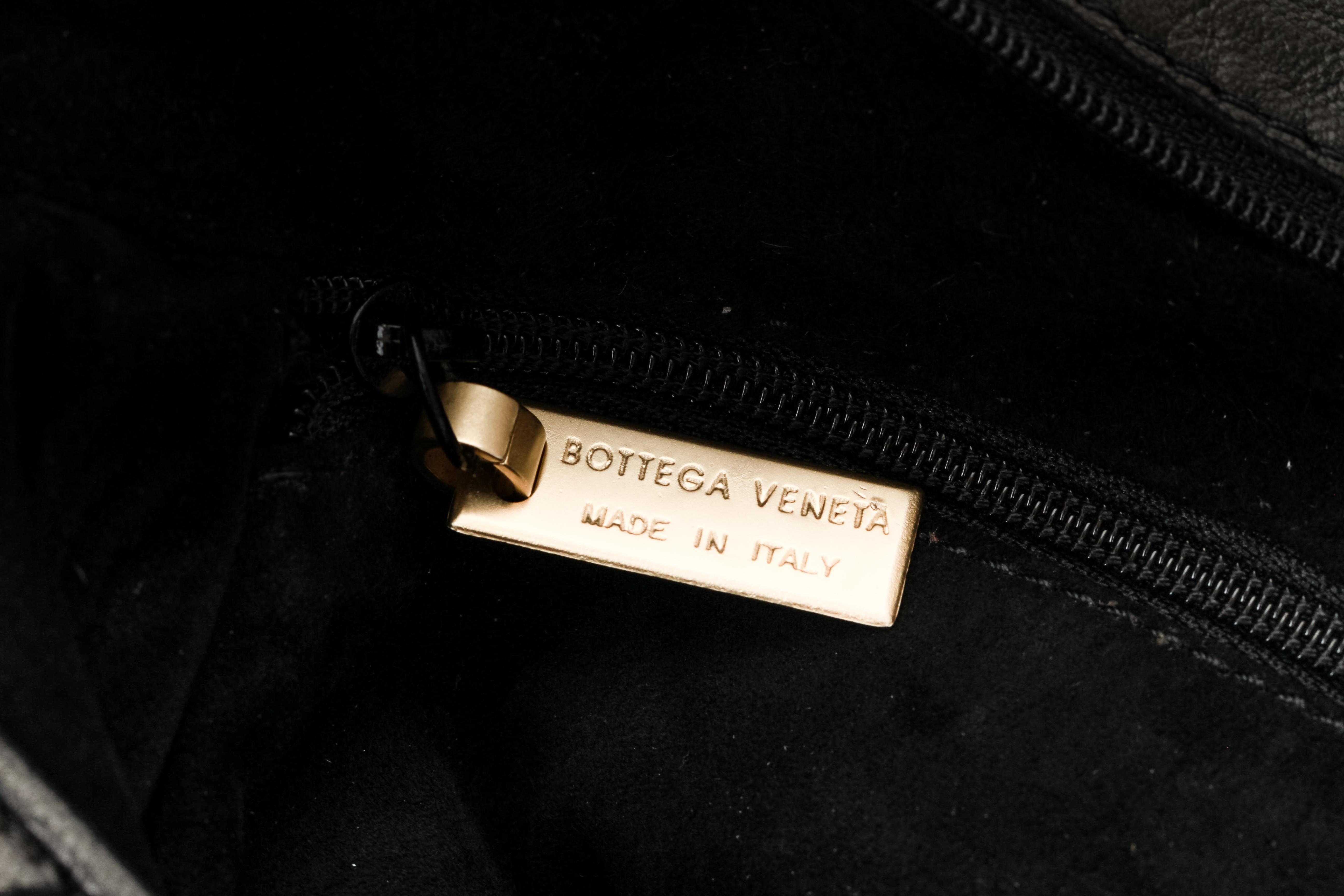 Bottega Veneta Borsa nera unisex in pelle Intrecciato XXL 2