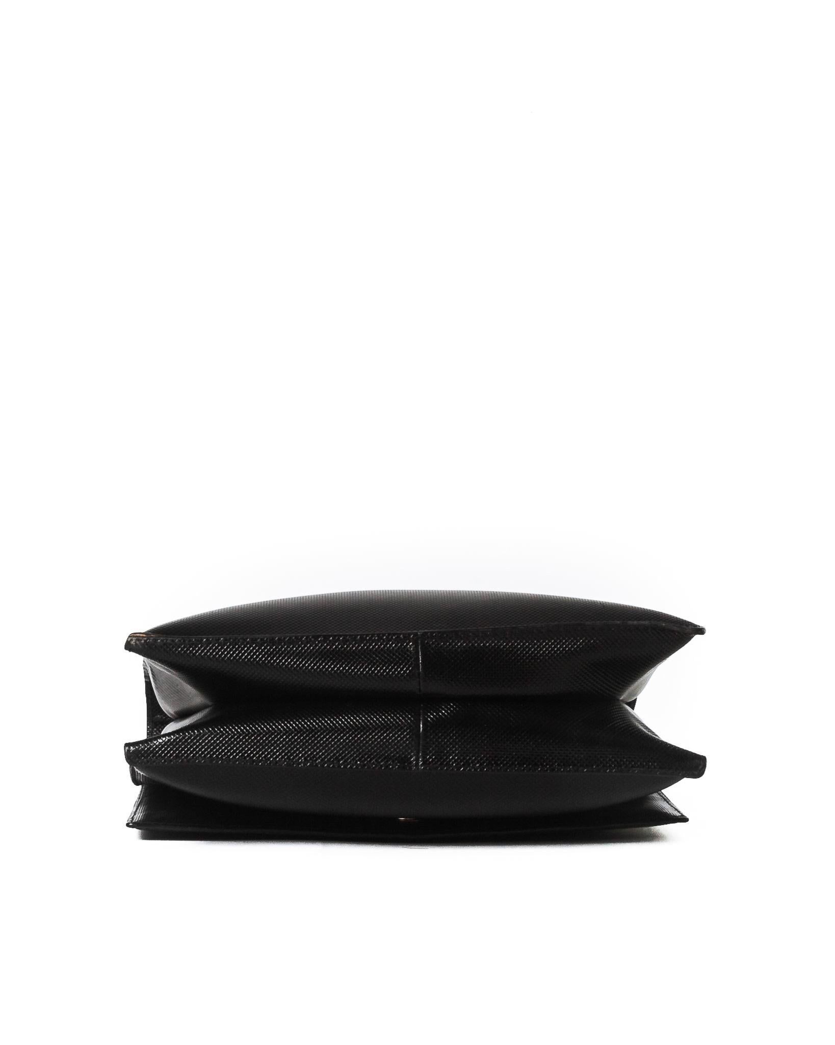 Bottega Veneta Vintage Black Safiano Leather Flap Bag In Excellent Condition For Sale In Montreal, Quebec