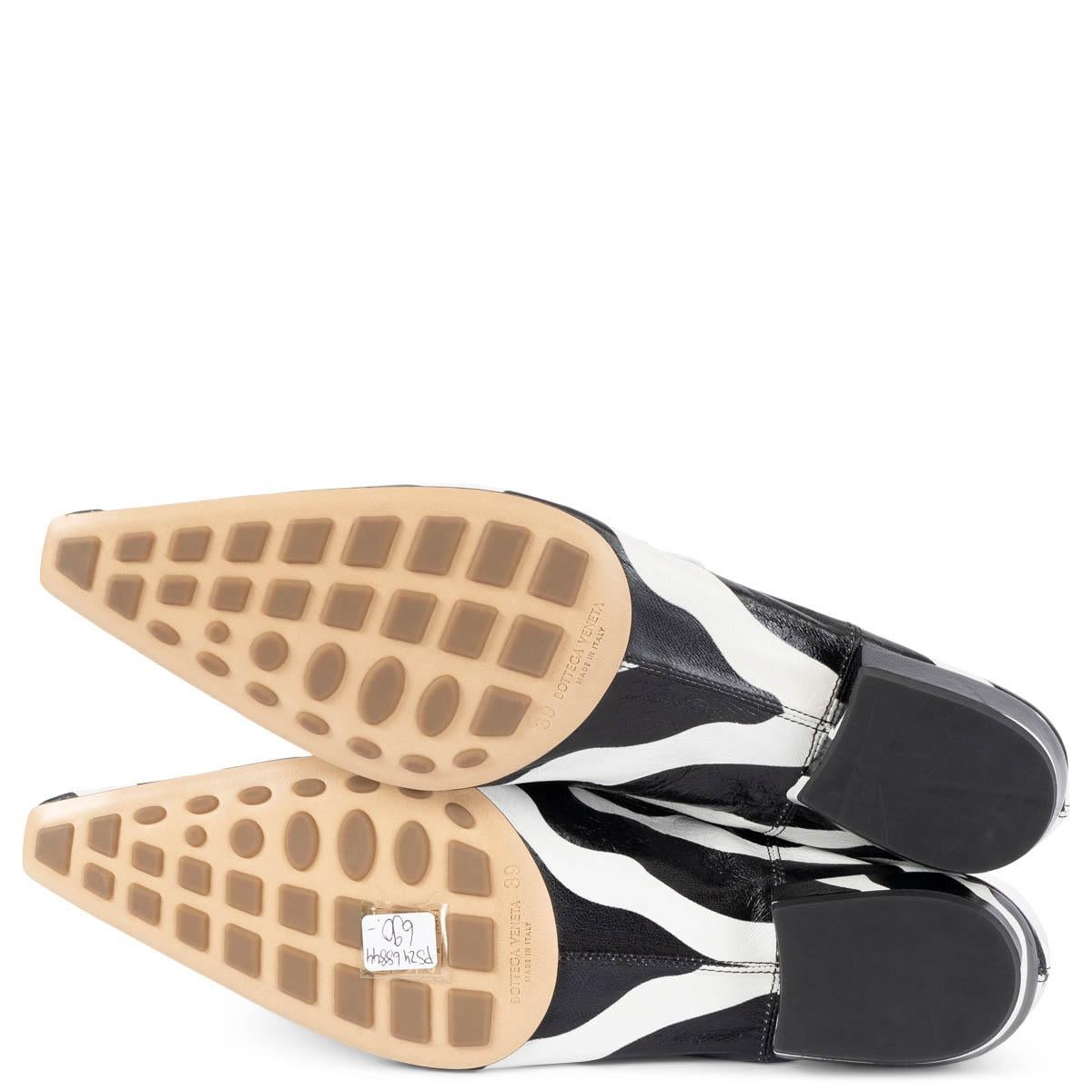 BOTTEGA VENETA black white leather 2021 ZEBRA MADAME Loafers Shoes 39 For Sale 2