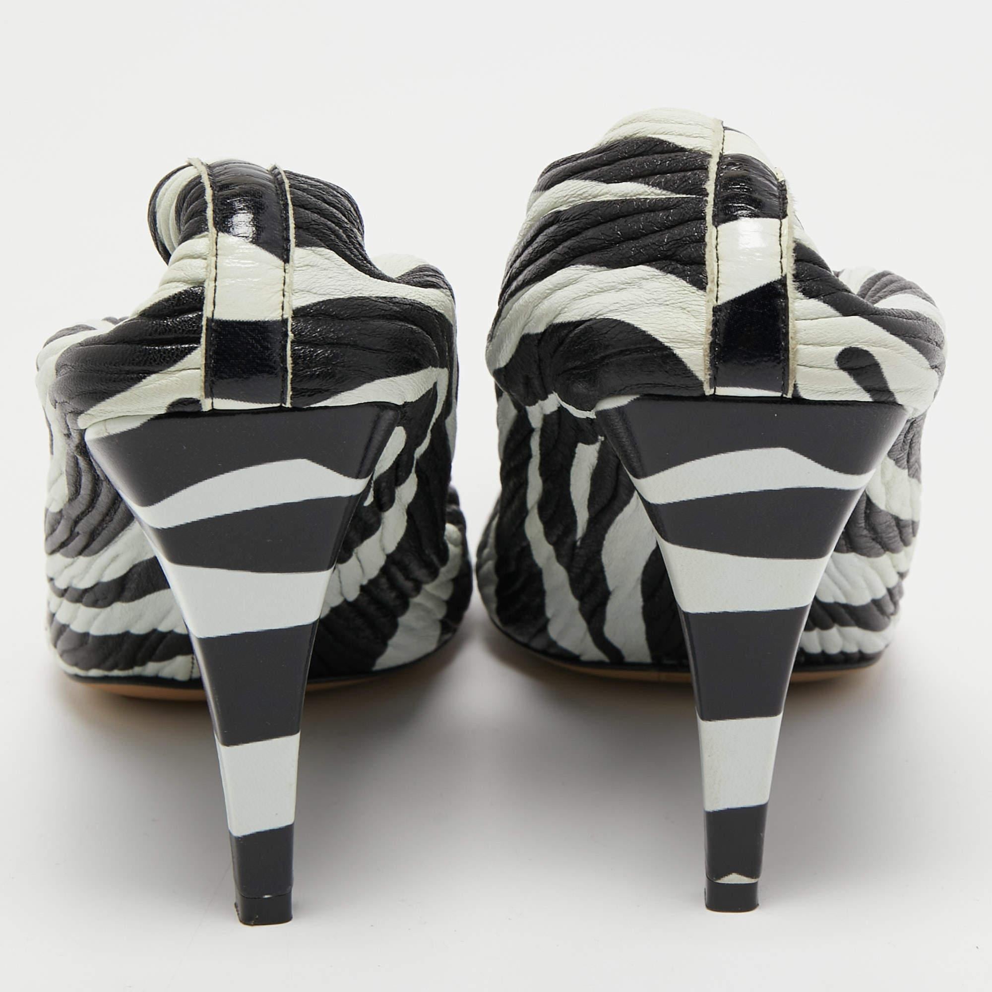 Bottega Veneta Black/White Zebra Print Leather Pumps Size 39 2