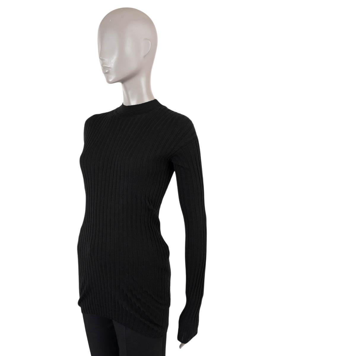 100% authentic Bottega Veneta seamless sweater in black rib-knit wool (100%). Features a crewneck and extra long sleeves. Has been worn and is in excellent condition.

2020 Pre-Fall

Measurements
Model	631391 VKWG0 EPBV-20-301
Tag