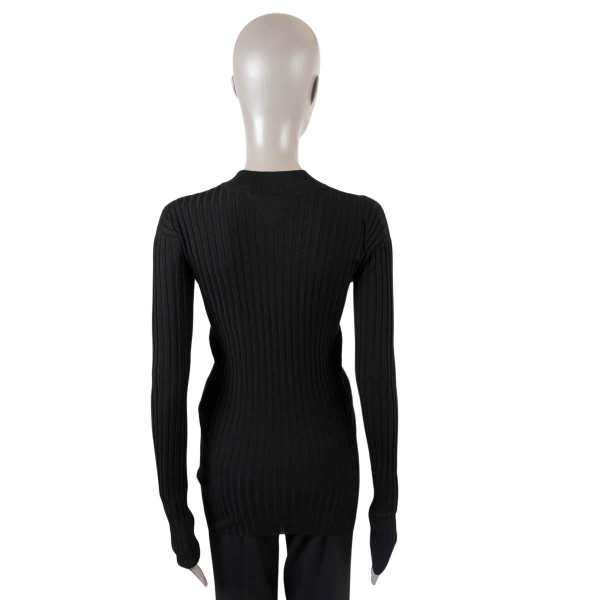 BOTTEGA VENETA black wool 2020 SEAMLESS RIB-KNIT Sweater S In Excellent Condition For Sale In Zürich, CH