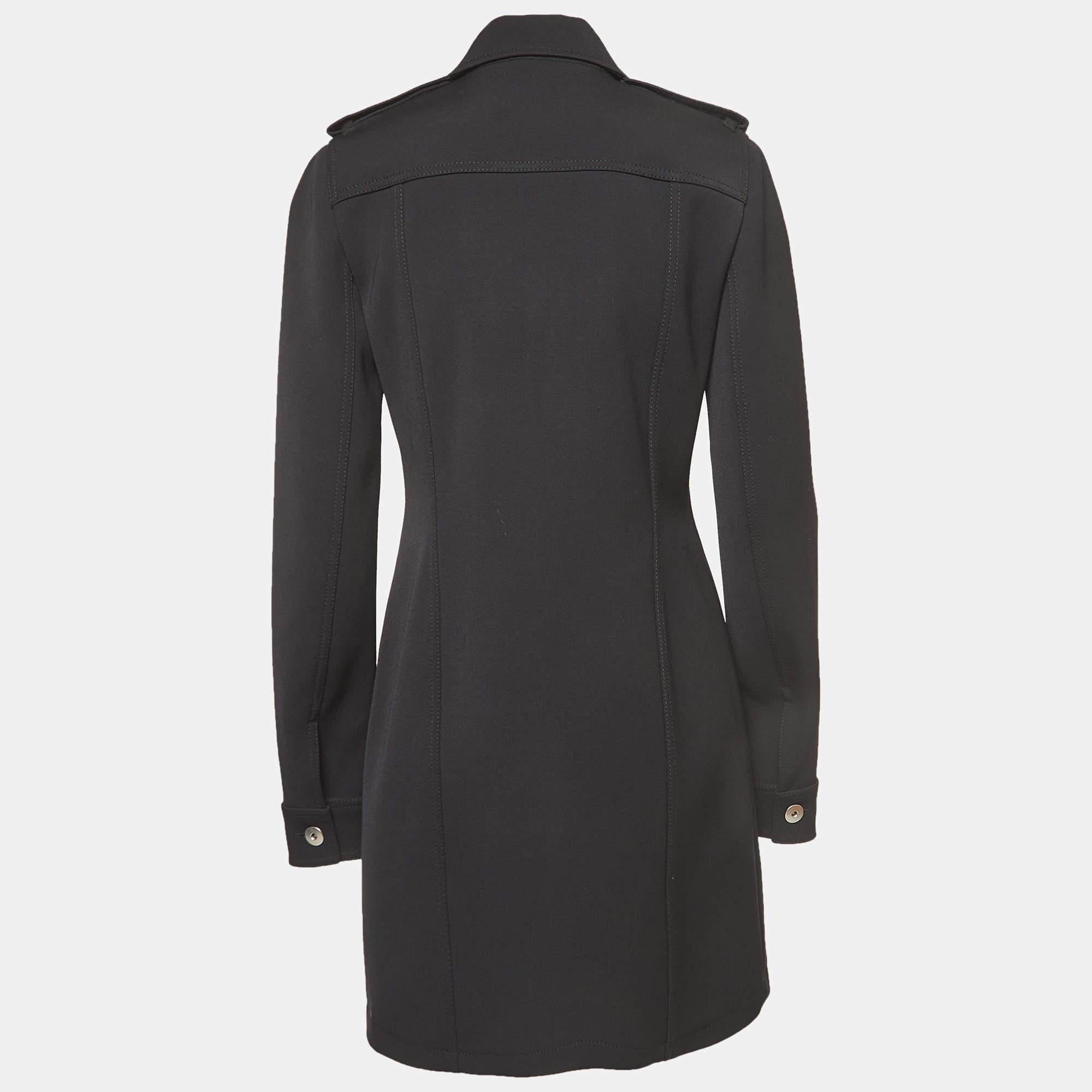 Experience the joy of expert tailoring with this Bottega Veneta dress for women. Meticulously made, it offers a flawless fit and luxe details, ensuring unmatched comfort. This beautiful creation will elevate your style effortlessly.

