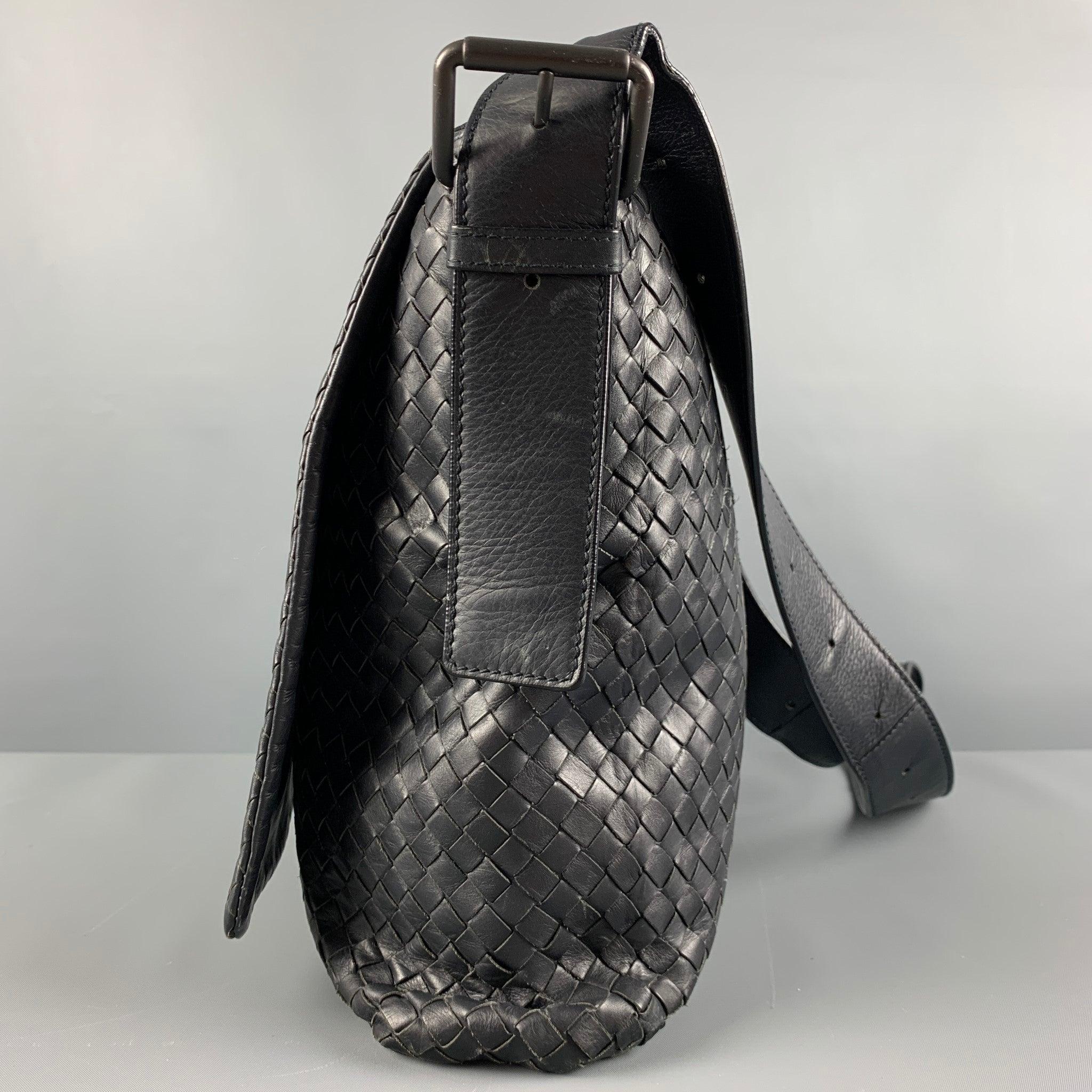 Men's BOTTEGA VENETA Black Woven Leather Cross Body Bags For Sale