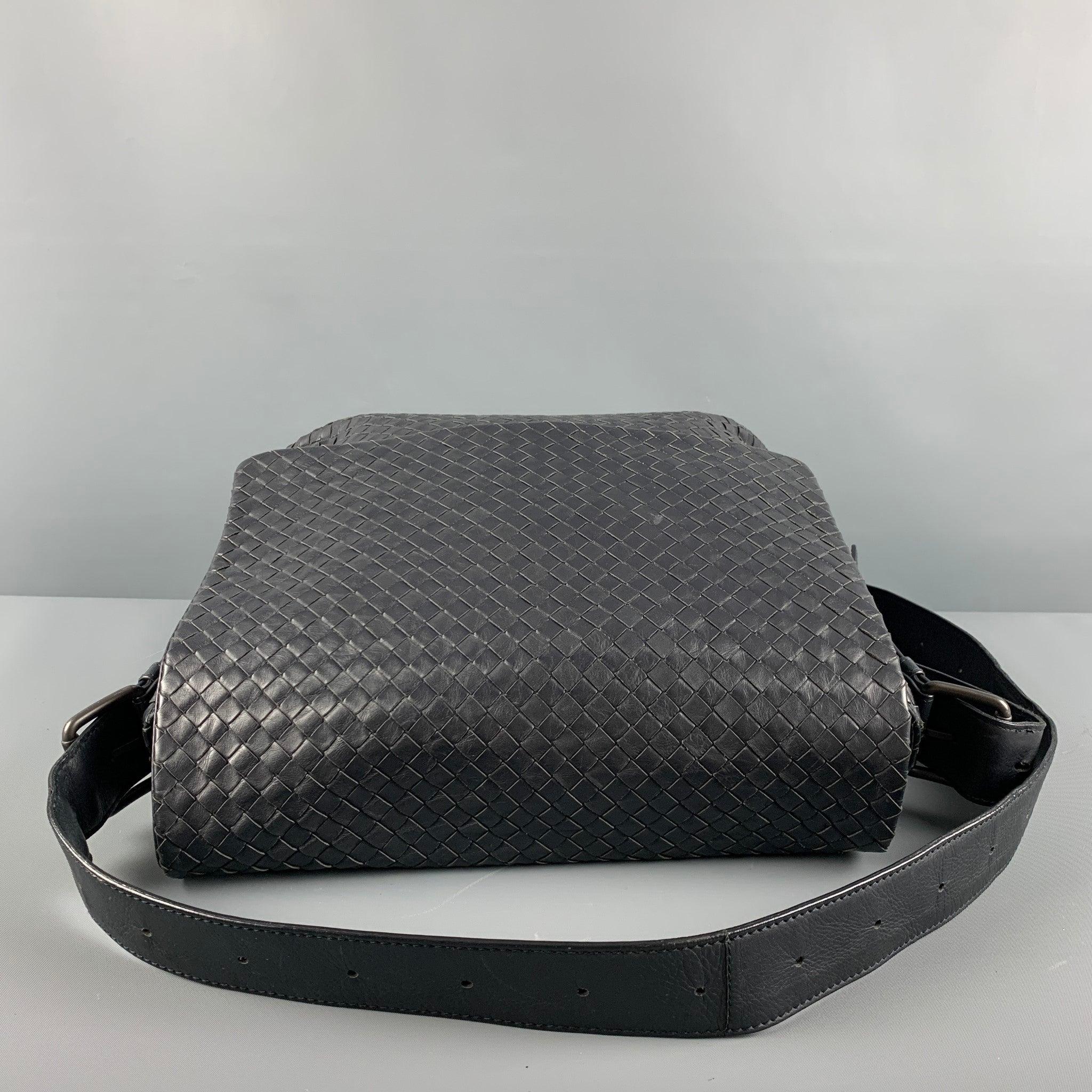 BOTTEGA VENETA Black Woven Leather Cross Body Bags For Sale 2