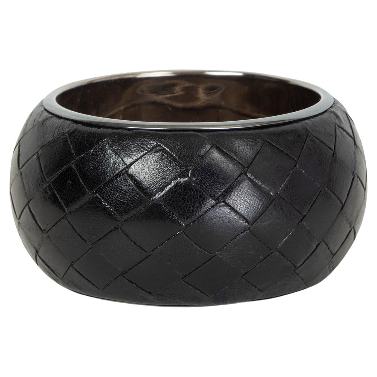 BOTTEGA VENETA black woven leather INTRECCIATO Bangle Bracelet For Sale
