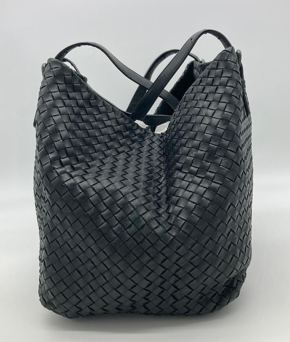 Bottega Veneta Bolso de hombro de piel tejida negro Tote Negro