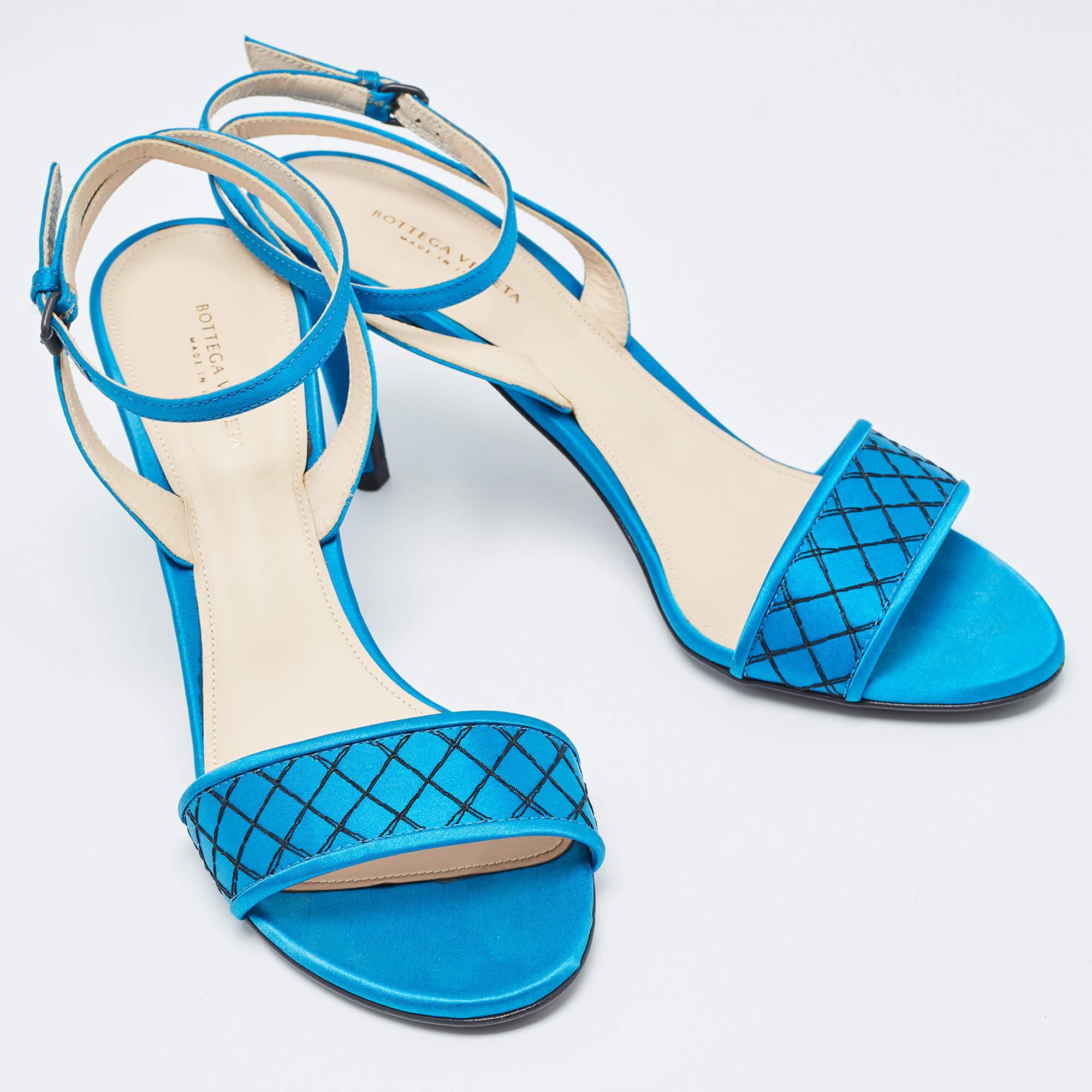 Bottega Veneta Blue/Black Satin Slingback Sandals Size 39 For Sale 1