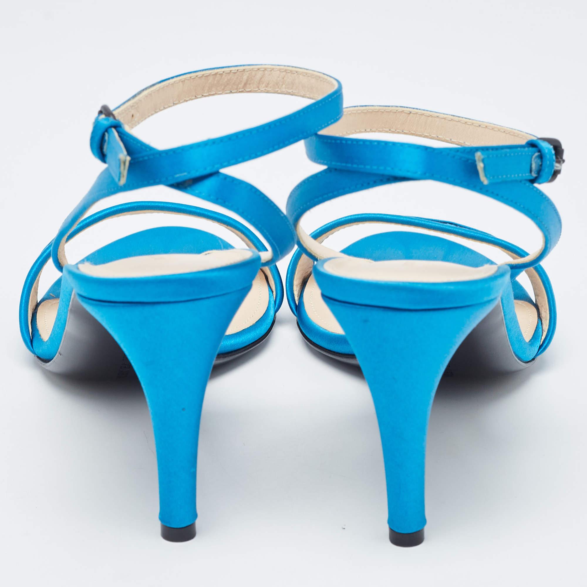Bottega Veneta Blue/Black Satin Slingback Sandals Size 39 For Sale 3