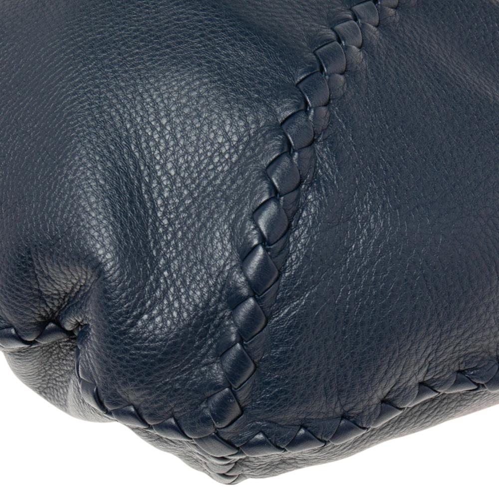 Bottega Veneta Blue Cervo Leather Large Baseball Hobo Bag In Good Condition In Dubai, Al Qouz 2
