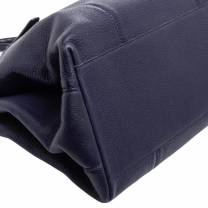 Bottega Veneta - Fourre-tout Roma en cuir bleu Cervo de taille moyenne en vente 1