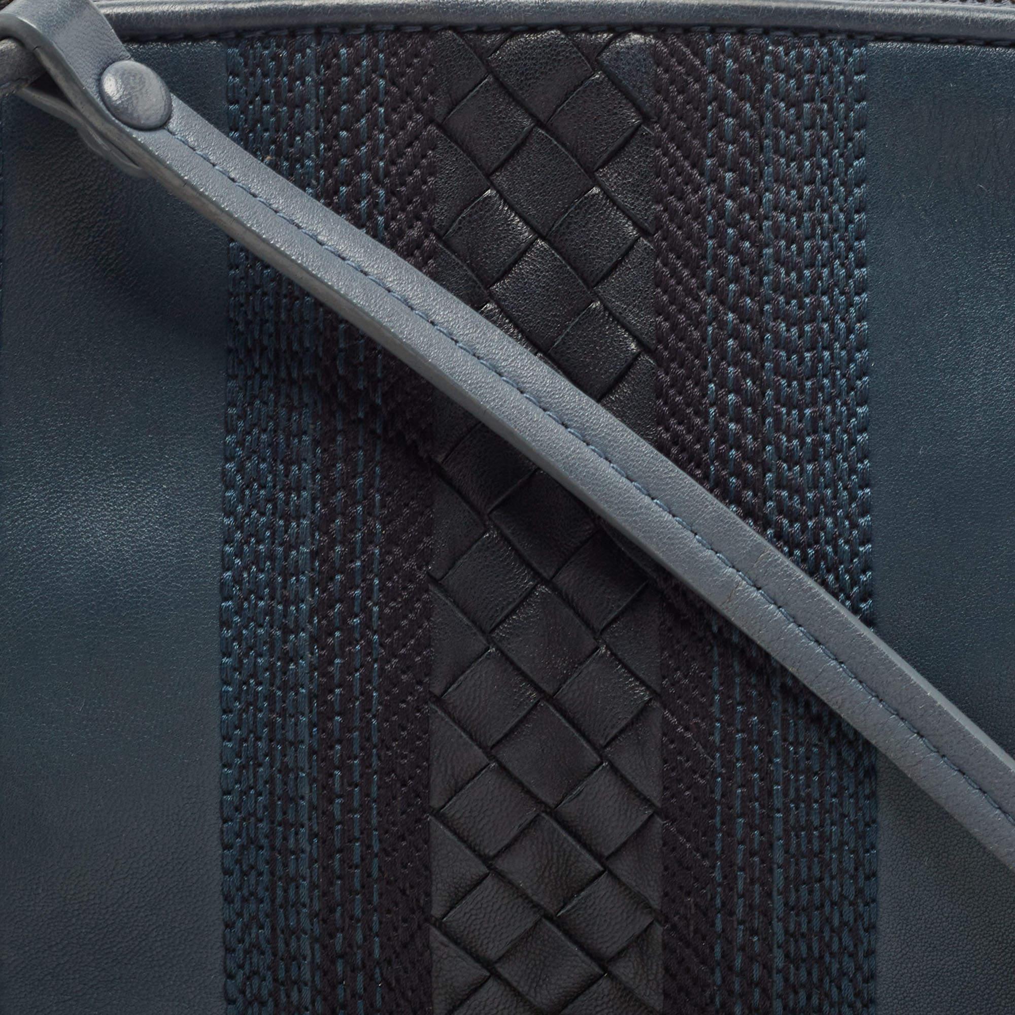 Bottega Veneta Blue Intrecciato and Stitched Leather Nodini Crossbody Bag 13