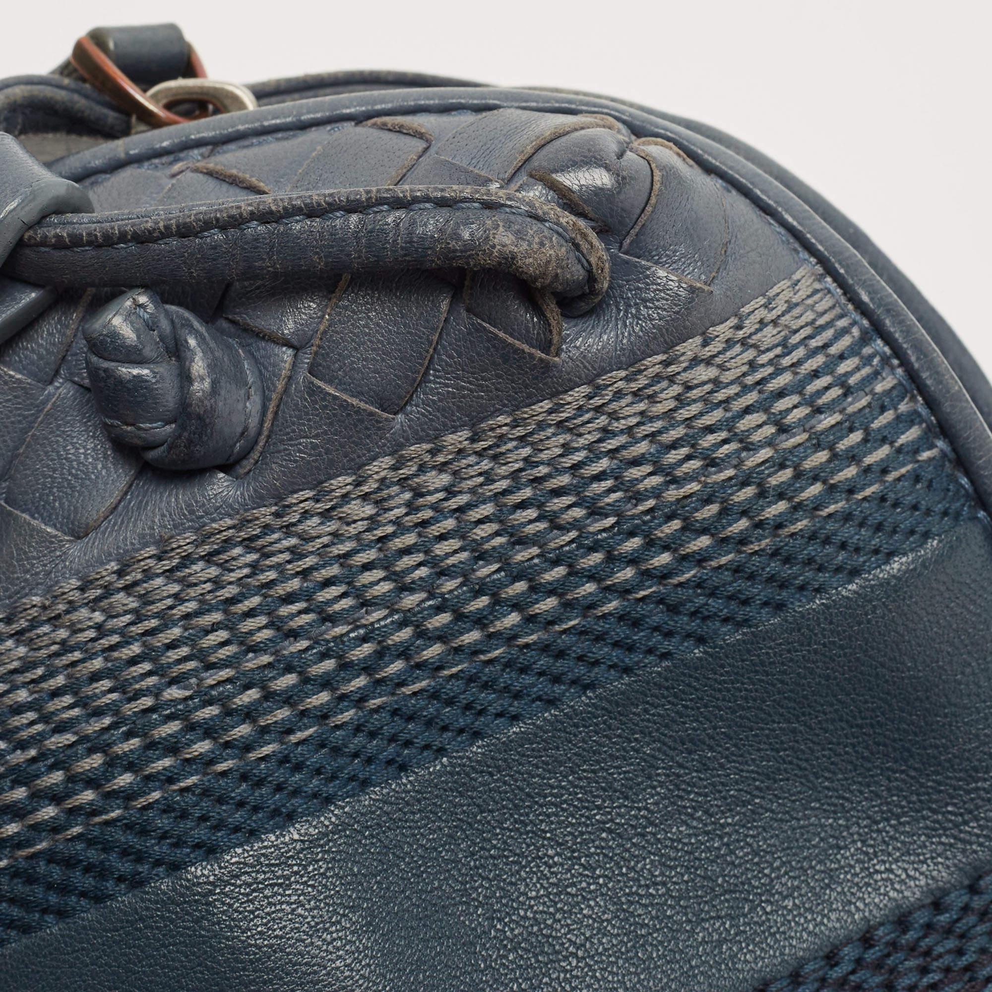 Bottega Veneta Blue Intrecciato and Stitched Leather Nodini Crossbody Bag 2