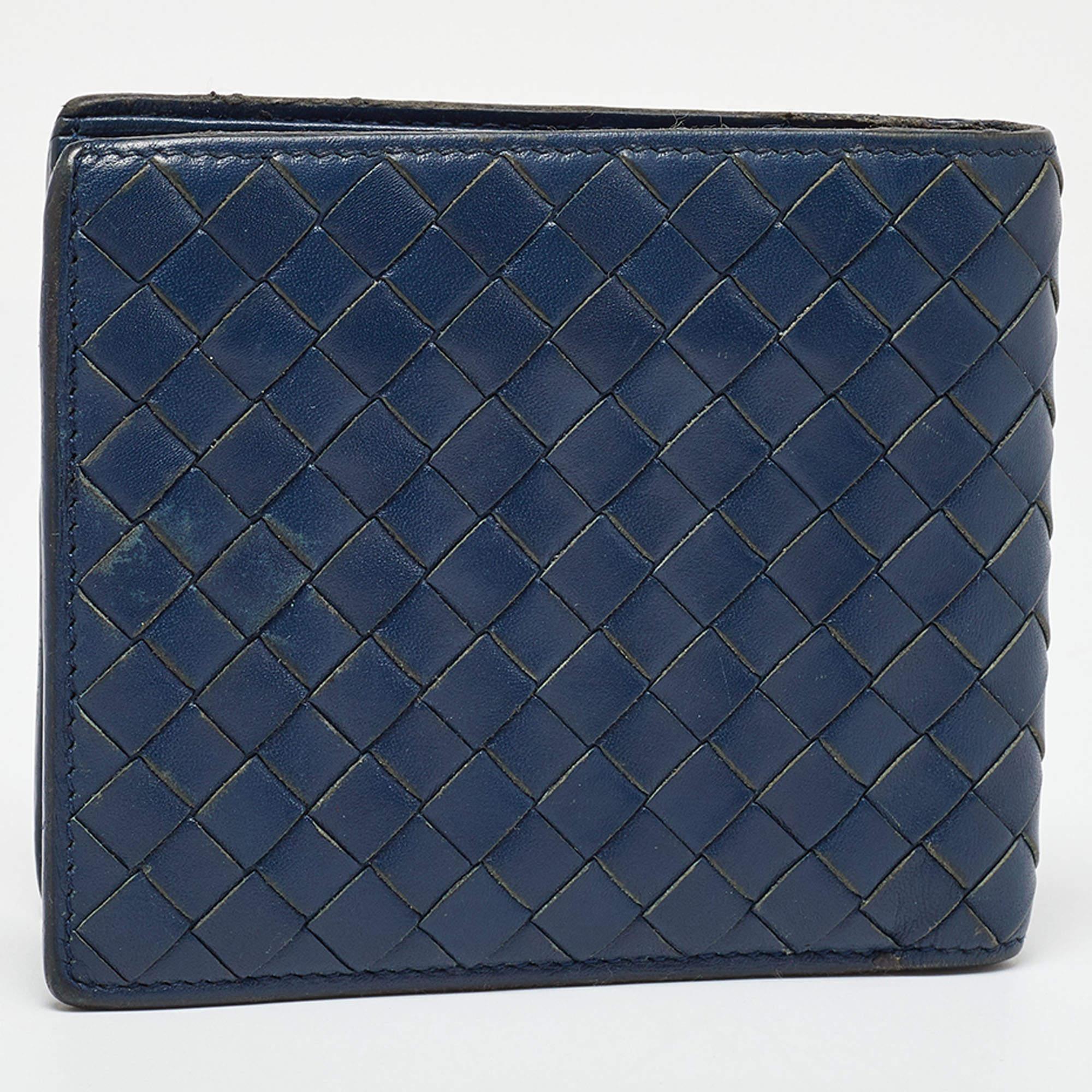 Bottega Veneta Blue Intrecciato Leather Bifold Wallet For Sale 1