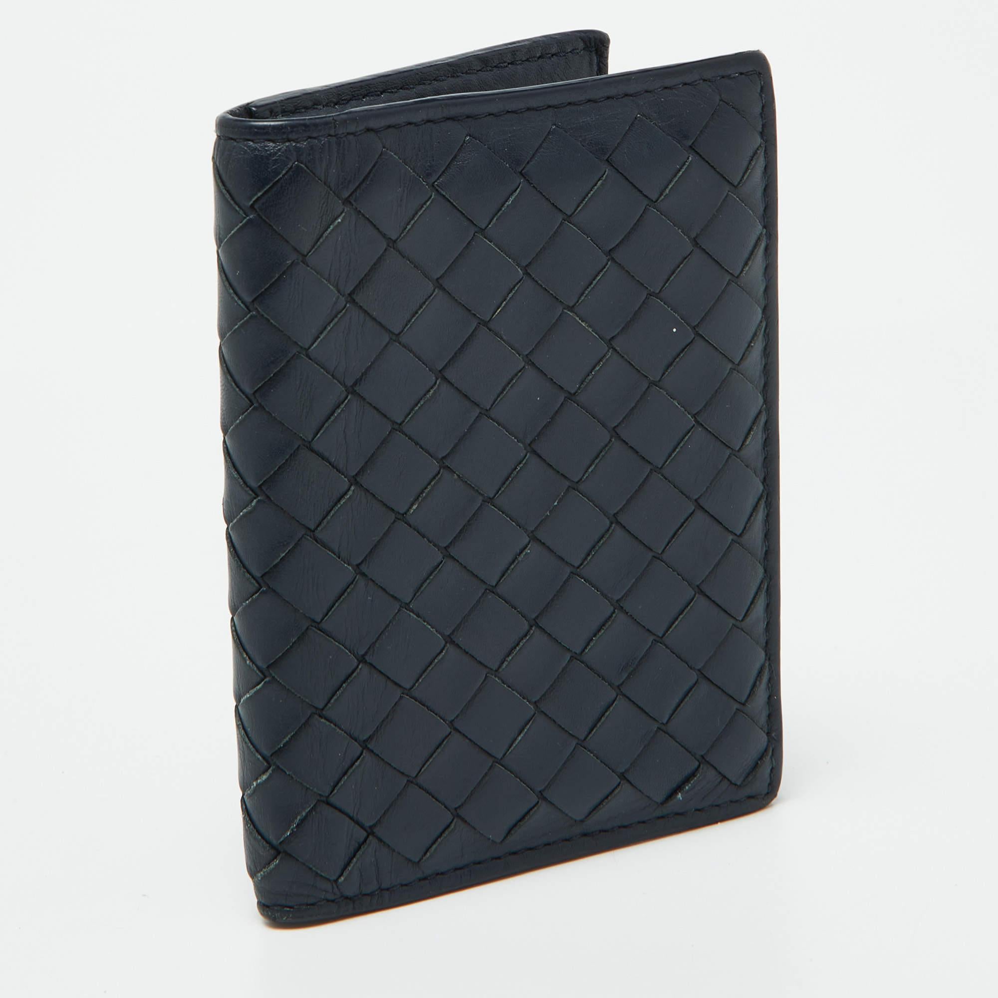 Uomo Bottega Veneta Portafoglio in pelle Intrecciato Blu in vendita