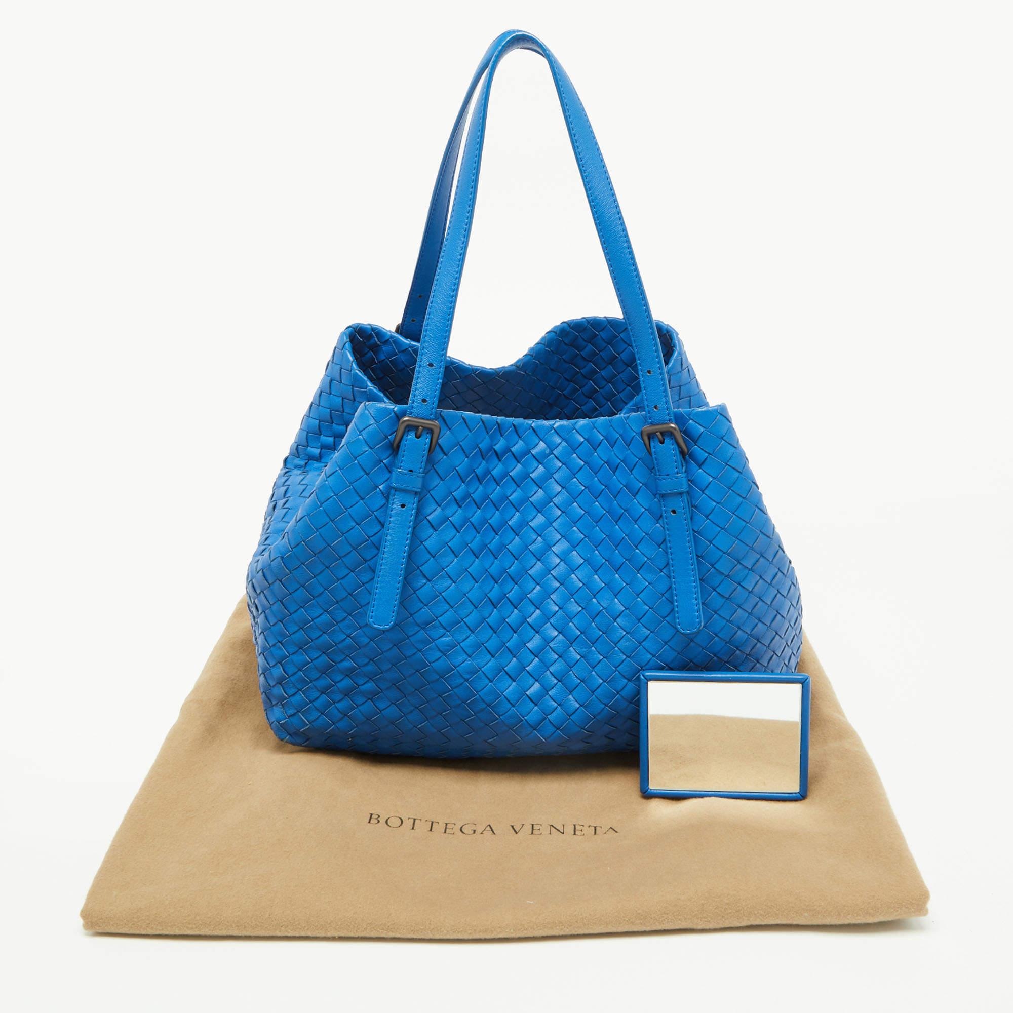 Bottega Veneta Blue Intrecciato Leather Cesta Bag 9