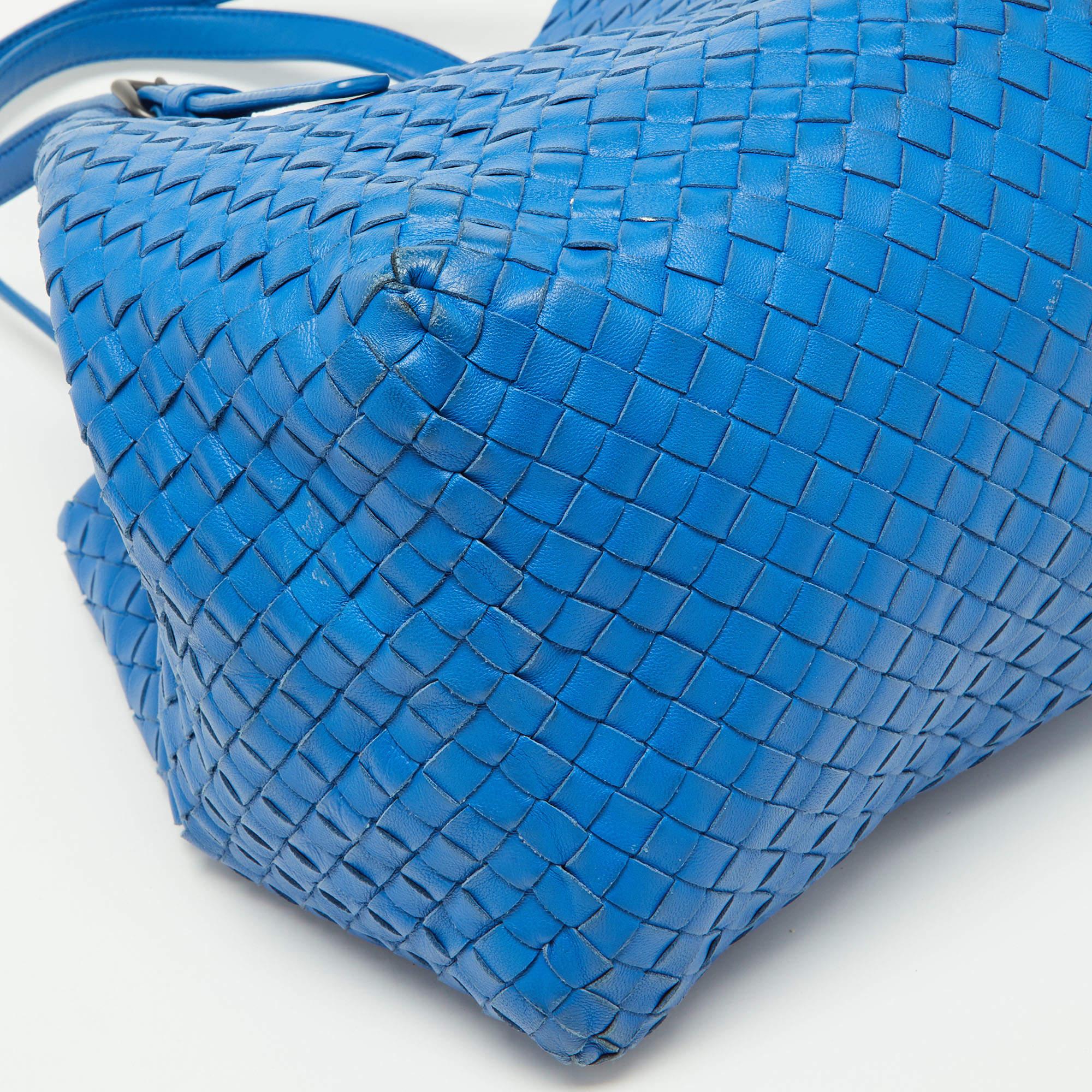 Bottega Veneta Blue Intrecciato Leather Cesta Bag 4